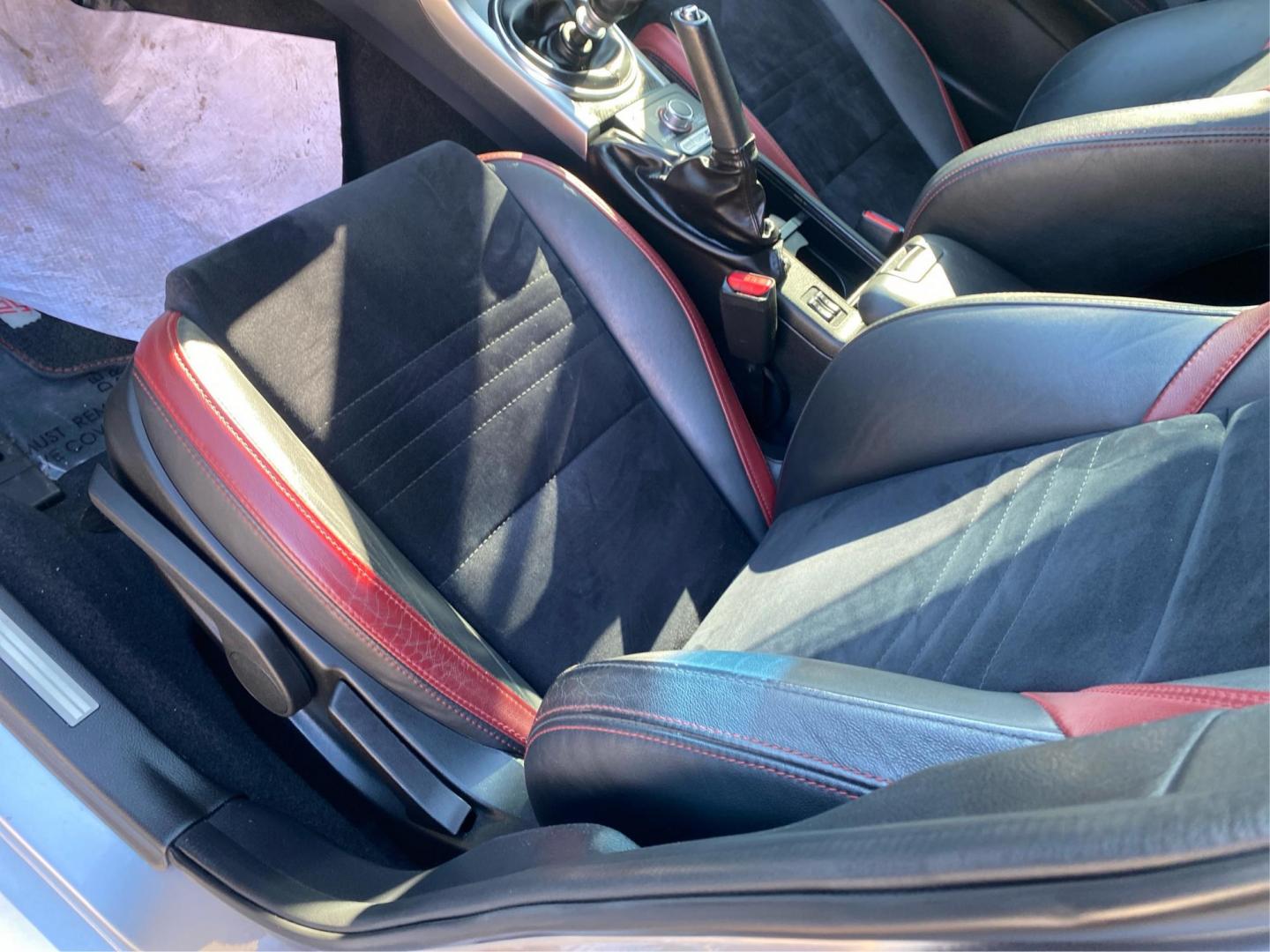 2017 SILVER SUBARU WRX STI (JF1VA2M61H9) with an 2.5L engine, 6-Speed Manual transmission, located at 908 SE 14th Street, Des Moines, IA, 50317, (515) 281-0330, 41.580303, -93.597046 - Photo#17