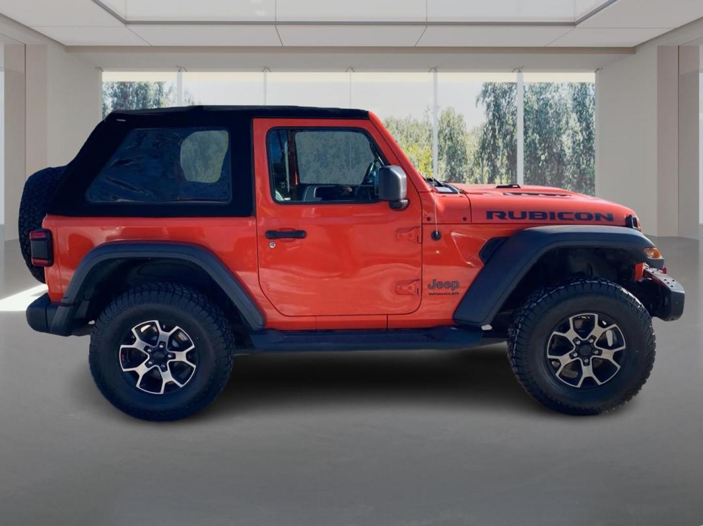 2018 ORANGE JEEP WRANGLER RUBICON (1C4HJXCG6JW) with an 3.6L engine, Automatic transmission, located at 908 SE 14th Street, Des Moines, IA, 50317, (515) 281-0330, 41.580303, -93.597046 - Photo#1