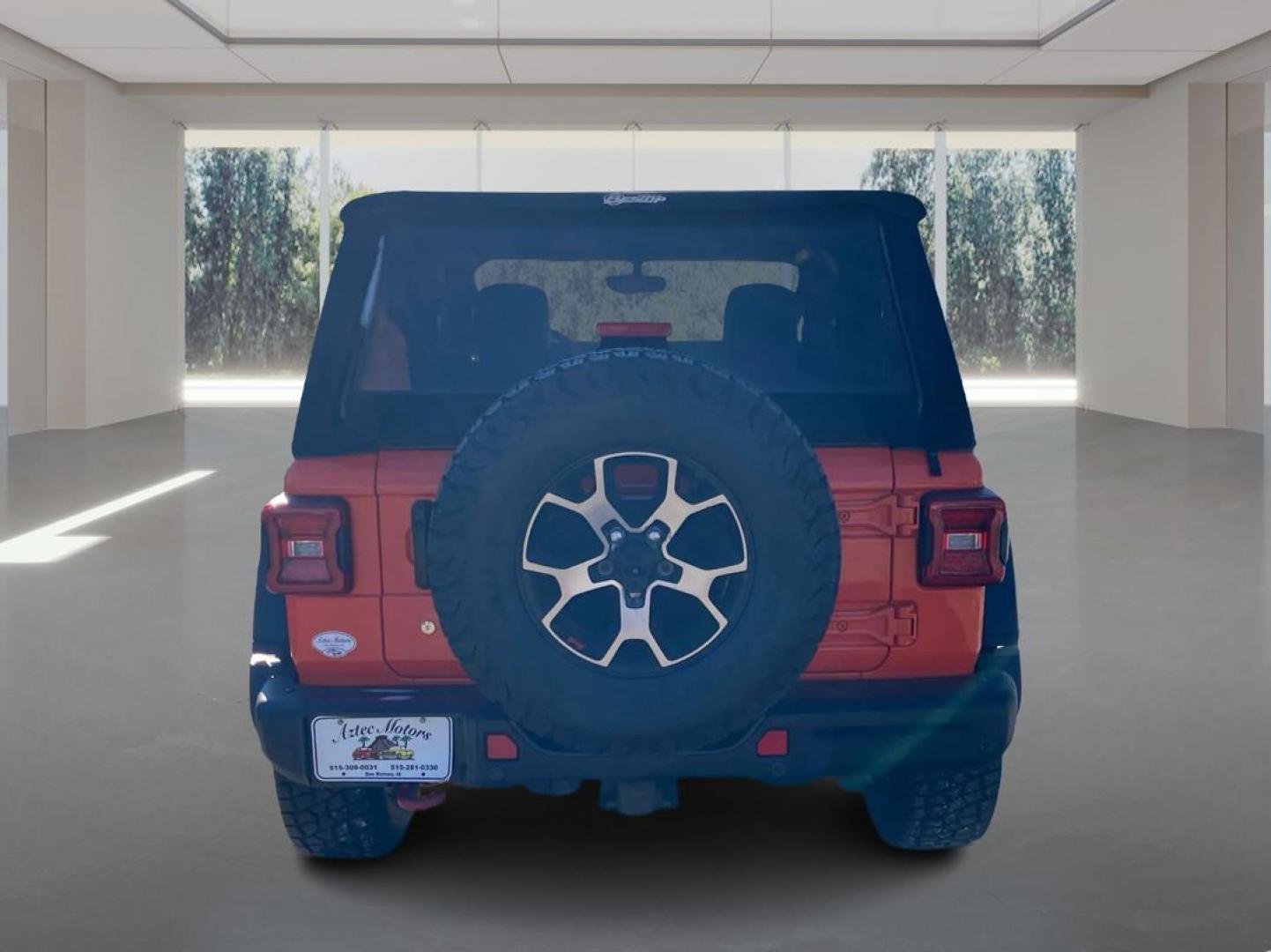 2018 ORANGE JEEP WRANGLER RUBICON (1C4HJXCG6JW) with an 3.6L engine, Automatic transmission, located at 908 SE 14th Street, Des Moines, IA, 50317, (515) 281-0330, 41.580303, -93.597046 - Photo#3