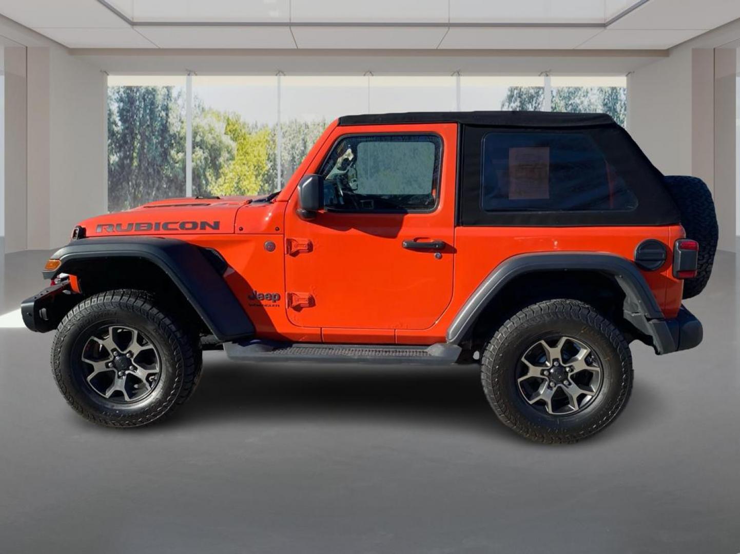 2018 ORANGE JEEP WRANGLER RUBICON (1C4HJXCG6JW) with an 3.6L engine, Automatic transmission, located at 908 SE 14th Street, Des Moines, IA, 50317, (515) 281-0330, 41.580303, -93.597046 - Photo#5