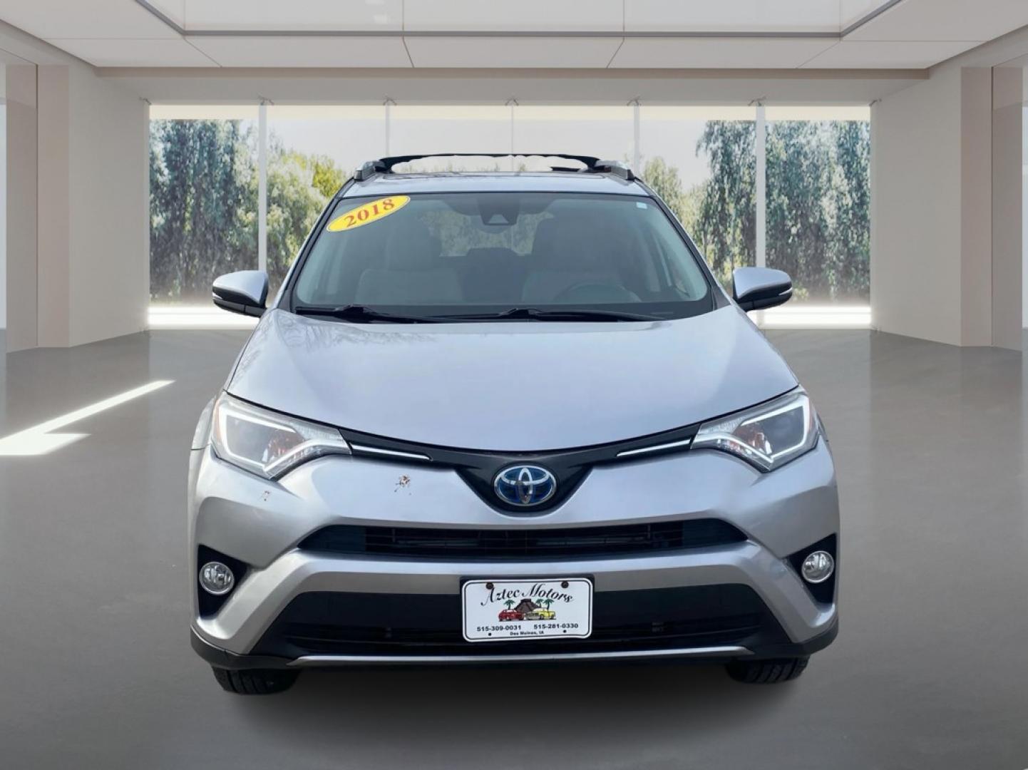 2018 SILVER TOYOTA RAV4 HV LE (JTMRJREV8JD) with an 2.5L engine, Continuously Variable transmission, located at 908 SE 14th Street, Des Moines, IA, 50317, (515) 281-0330, 41.580303, -93.597046- Photo#6