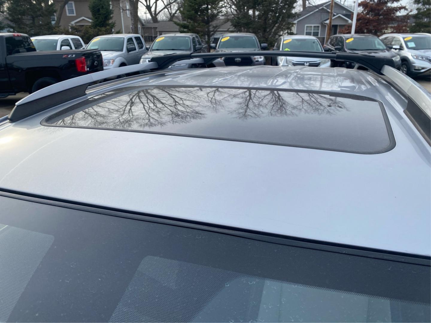 2018 SILVER TOYOTA RAV4 HV LE (JTMRJREV8JD) with an 2.5L engine, Continuously Variable transmission, located at 908 SE 14th Street, Des Moines, IA, 50317, (515) 281-0330, 41.580303, -93.597046- Photo#11