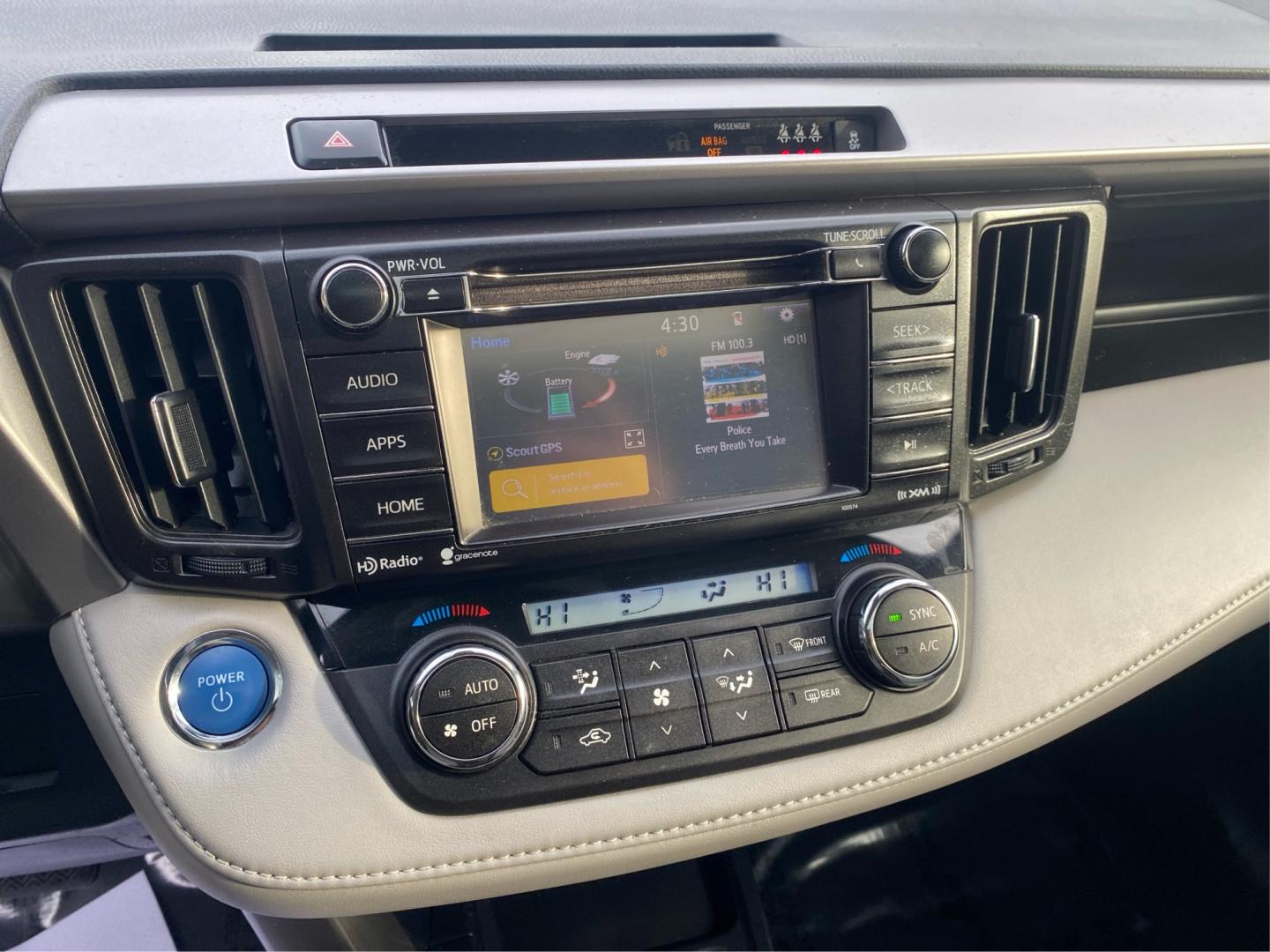 2018 SILVER TOYOTA RAV4 HV LE (JTMRJREV8JD) with an 2.5L engine, Continuously Variable transmission, located at 908 SE 14th Street, Des Moines, IA, 50317, (515) 281-0330, 41.580303, -93.597046- Photo#13