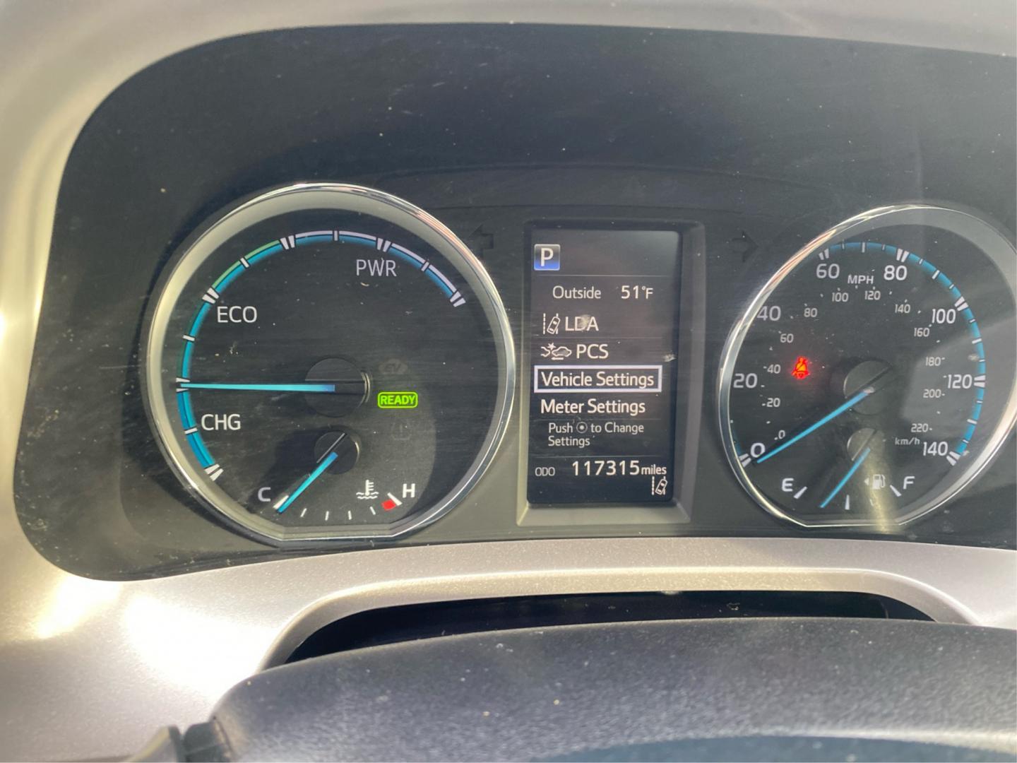 2018 SILVER TOYOTA RAV4 HV LE (JTMRJREV8JD) with an 2.5L engine, Continuously Variable transmission, located at 908 SE 14th Street, Des Moines, IA, 50317, (515) 281-0330, 41.580303, -93.597046- Photo#15