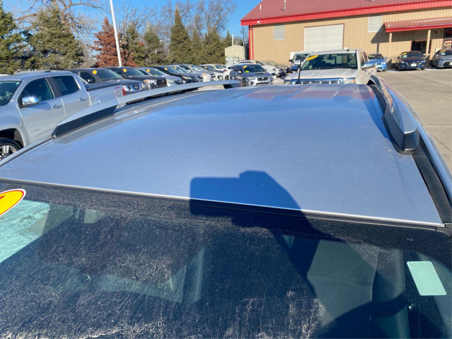 2015 SILVER TOYOTA RAV4 LE (2T3BFREV1FW) with an 2.5L engine, Automatic transmission, located at 908 SE 14th Street, Des Moines, IA, 50317, (515) 281-0330, 41.580303, -93.597046 - Photo#11