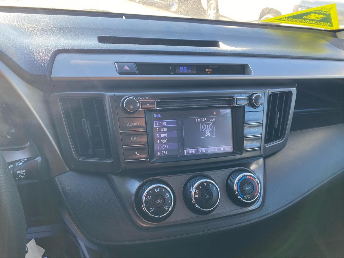 2015 SILVER TOYOTA RAV4 LE (2T3BFREV1FW) with an 2.5L engine, Automatic transmission, located at 908 SE 14th Street, Des Moines, IA, 50317, (515) 281-0330, 41.580303, -93.597046 - Photo#13