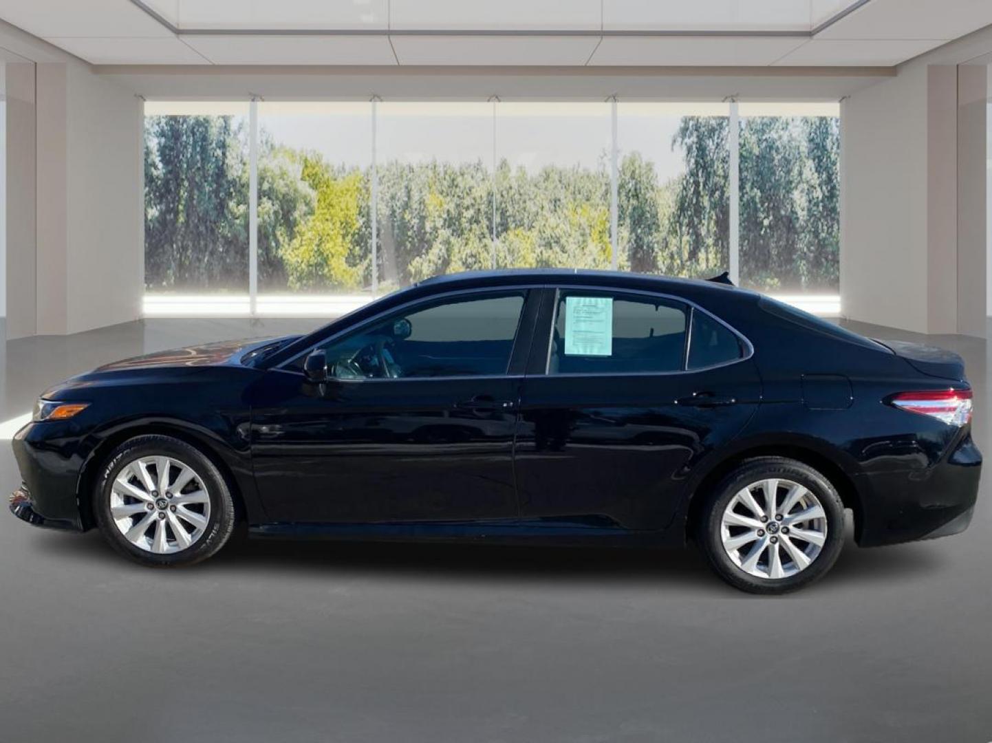 2020 BLACK TOYOTA CAMRY LE (4T1C11AK3LU) with an 2.5L engine, Automatic transmission, located at 908 SE 14th Street, Des Moines, IA, 50317, (515) 281-0330, 41.580303, -93.597046 - Photo#5