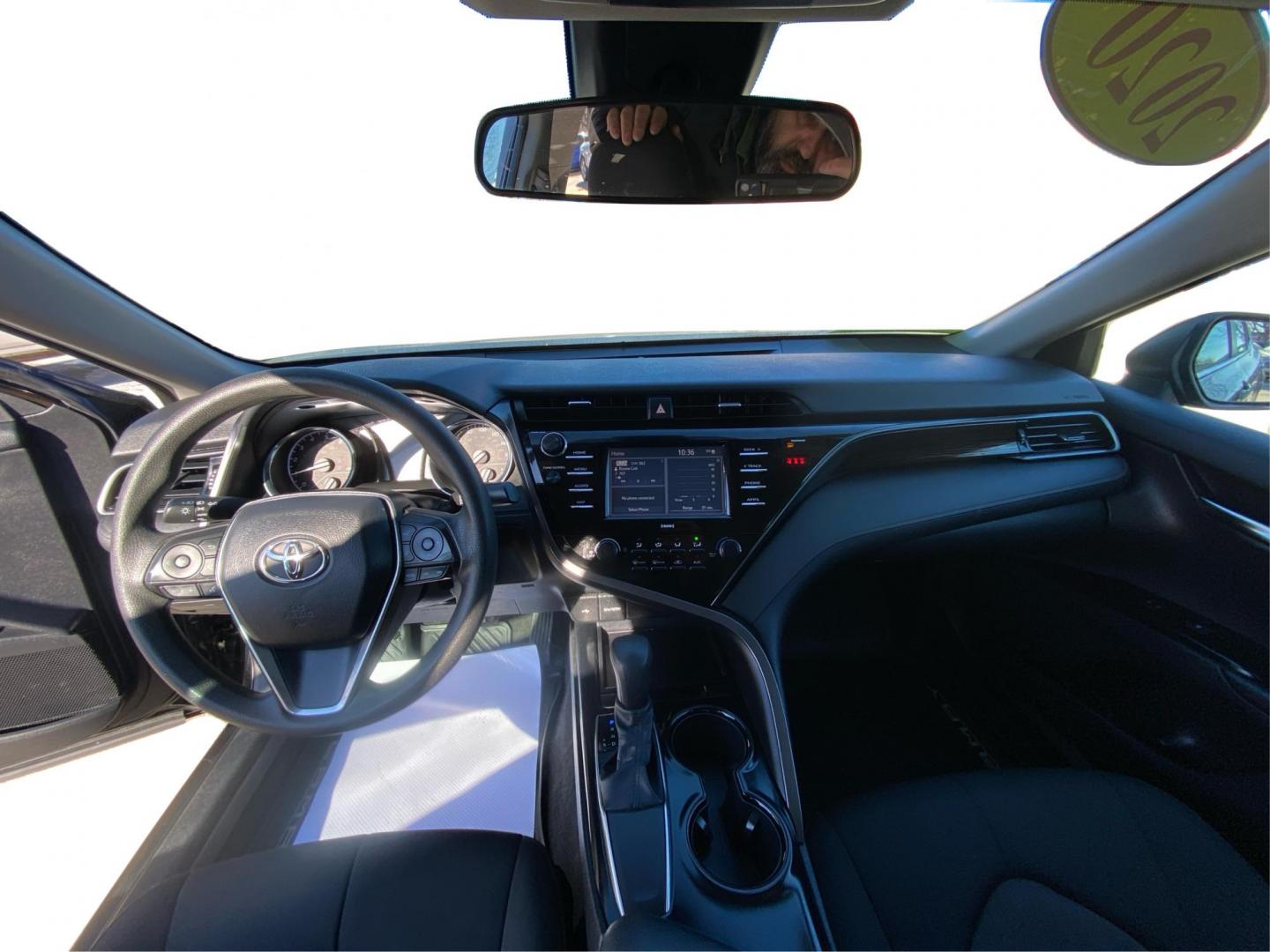 2020 BLACK TOYOTA CAMRY LE (4T1C11AK3LU) with an 2.5L engine, Automatic transmission, located at 908 SE 14th Street, Des Moines, IA, 50317, (515) 281-0330, 41.580303, -93.597046 - Photo#22