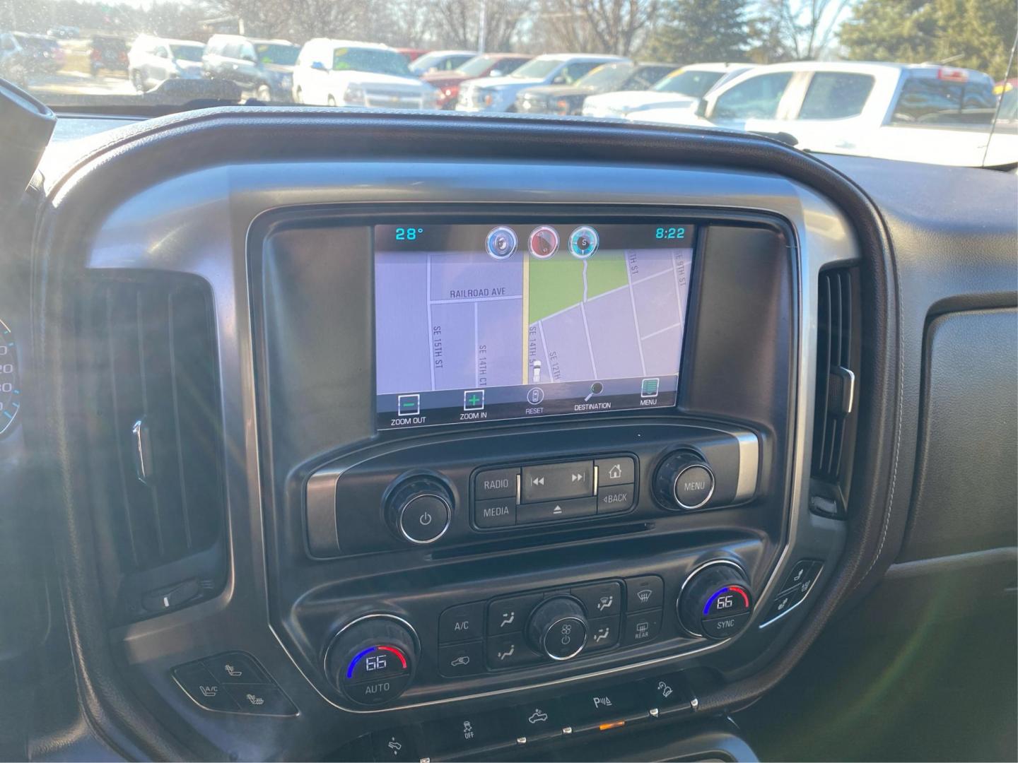 2015 WHITE CHEVROLET SILVERADO 1500 LTZ (3GCUKSEC6FG) with an 5.3L engine, Automatic transmission, located at 908 SE 14th Street, Des Moines, IA, 50317, (515) 281-0330, 41.580303, -93.597046 - Photo#12