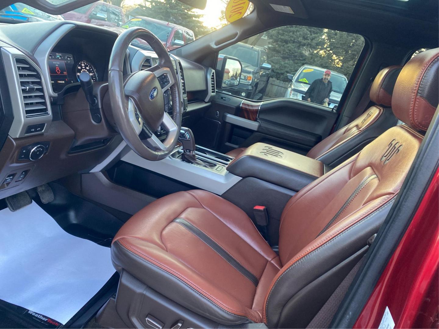 2018 RED FORD F150 SUPERCREW KING RANCH (1FTEW1EG8JF) with an 3.5L engine, Automatic transmission, located at 908 SE 14th Street, Des Moines, IA, 50317, (515) 281-0330, 41.580303, -93.597046 - Photo#8