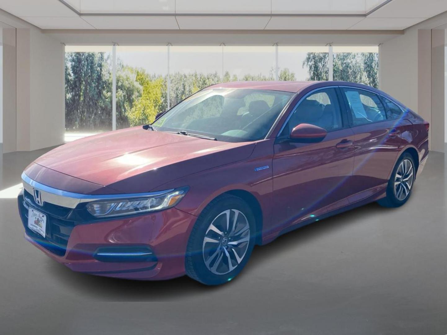 2019 RED HONDA ACCORD HYBRID (1HGCV3F1XKA) with an 2.0L engine, Continuously Variable transmission, located at 908 SE 14th Street, Des Moines, IA, 50317, (515) 281-0330, 41.580303, -93.597046 - Photo#7