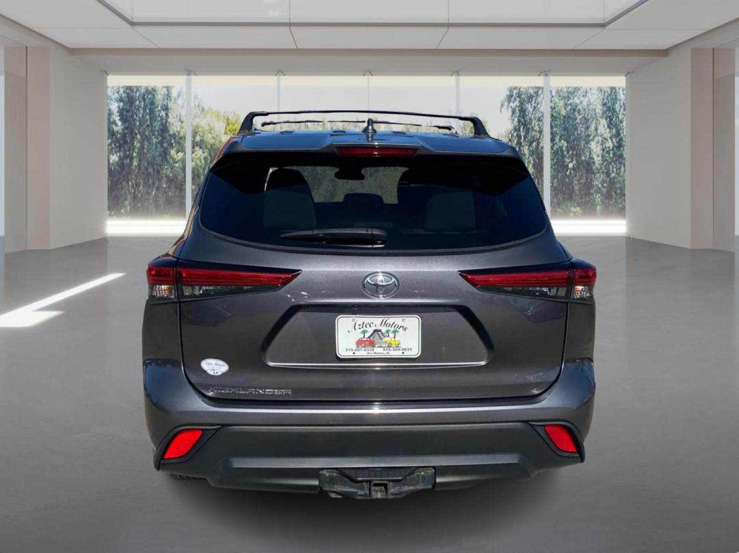 2021 GRAY TOYOTA HIGHLANDER L (5TDCZRAH7MS) with an 3.5L engine, Automatic transmission, located at 908 SE 14th Street, Des Moines, IA, 50317, (515) 281-0330, 41.580303, -93.597046 - Photo#3