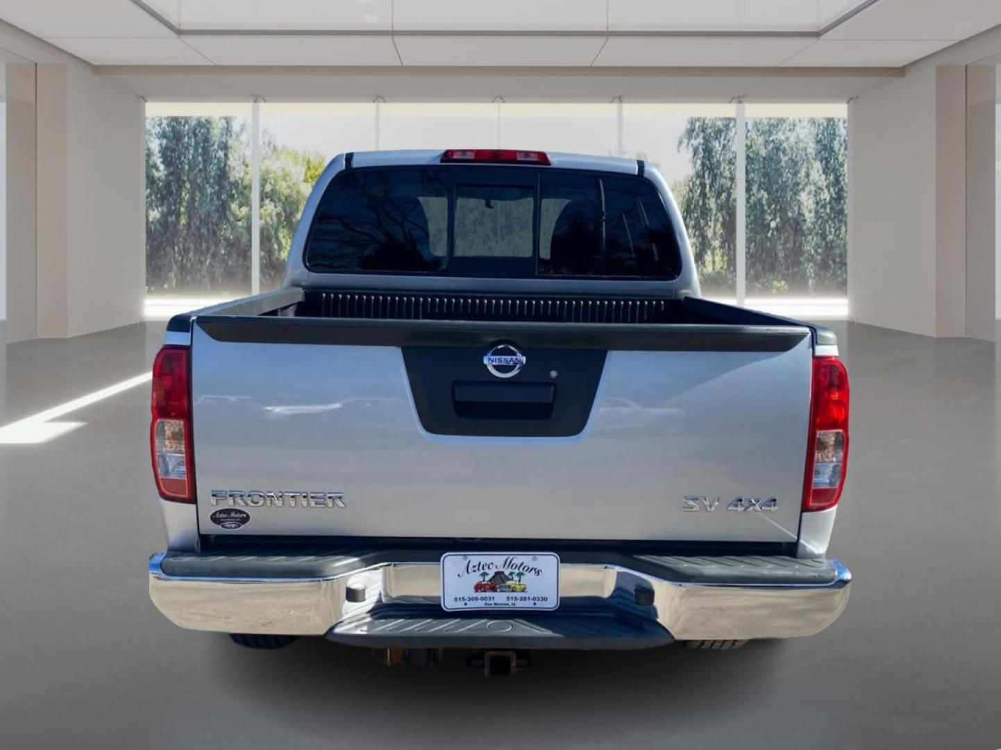 2016 SILVER NISSAN FRONTIER S (1N6AD0EV2GN) with an 4.0L engine, Automatic transmission, located at 908 SE 14th Street, Des Moines, IA, 50317, (515) 281-0330, 41.580303, -93.597046 - Photo#3