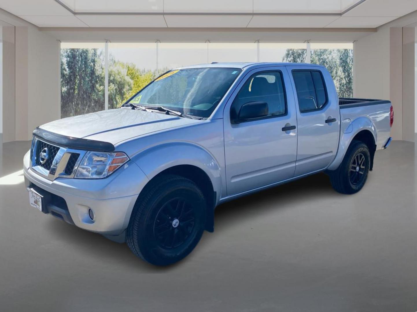 2016 SILVER NISSAN FRONTIER S (1N6AD0EV2GN) with an 4.0L engine, Automatic transmission, located at 908 SE 14th Street, Des Moines, IA, 50317, (515) 281-0330, 41.580303, -93.597046 - Photo#7