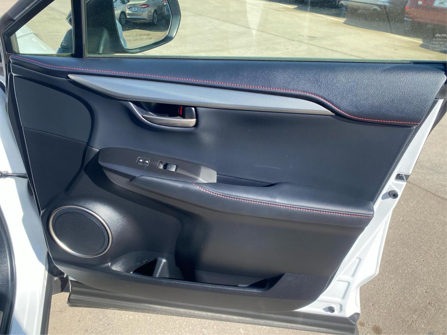 2017 WHITE LEXUS NX 200T BASE (JTJBARBZ7H2) with an 2.0L engine, Automatic transmission, located at 908 SE 14th Street, Des Moines, IA, 50317, (515) 281-0330, 41.580303, -93.597046 - Photo#20