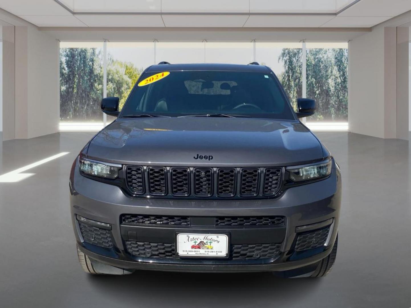 2024 GRAY JEEP GRAND CHEROKEE L LIMITED (1C4RJKBGXR8) with an 3.6L engine, Automatic transmission, located at 908 SE 14th Street, Des Moines, IA, 50317, (515) 281-0330, 41.580303, -93.597046 - Photo#6
