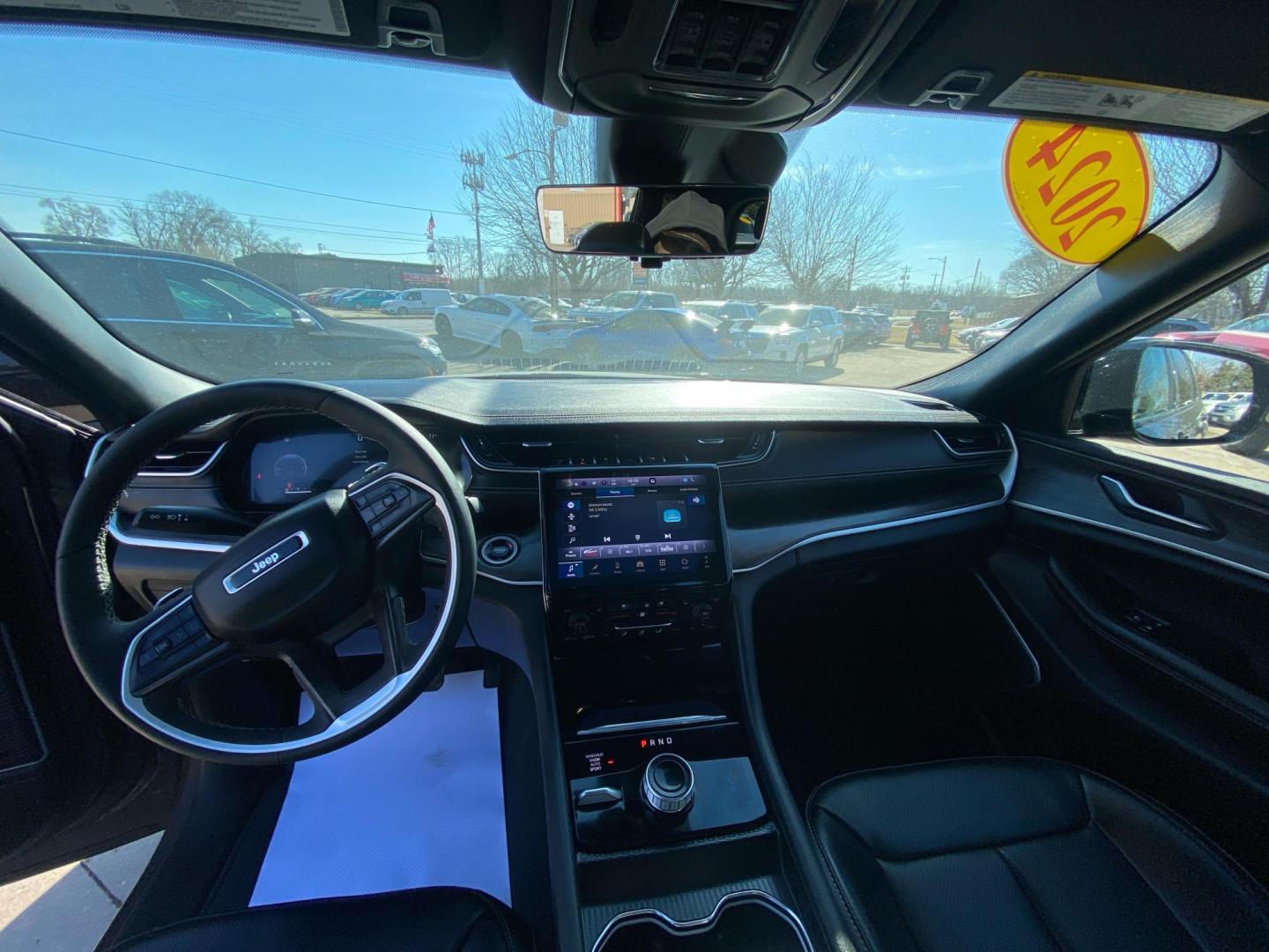 2024 GRAY JEEP GRAND CHEROKEE L LIMITED (1C4RJKBGXR8) with an 3.6L engine, Automatic transmission, located at 908 SE 14th Street, Des Moines, IA, 50317, (515) 281-0330, 41.580303, -93.597046 - Photo#21