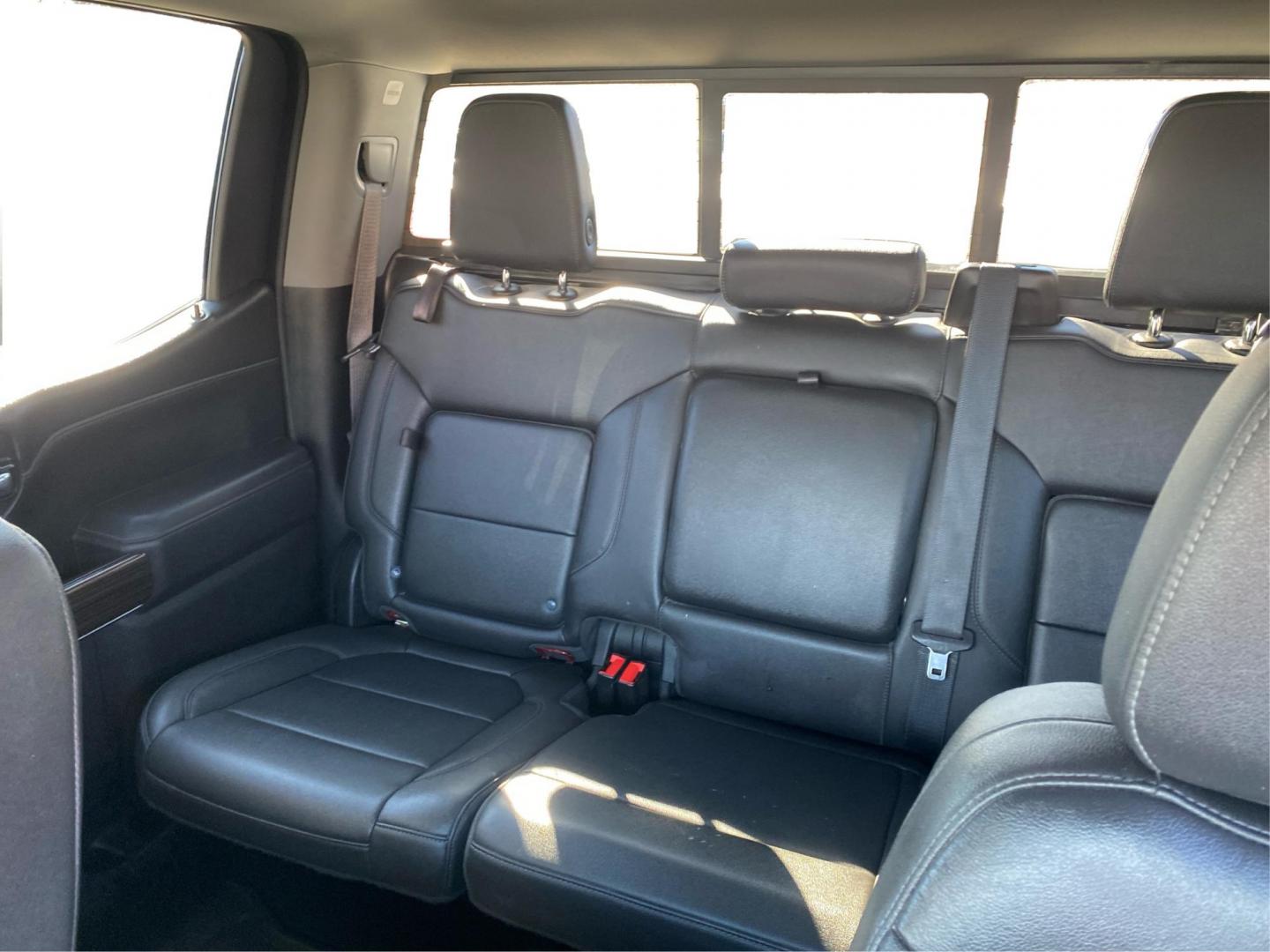 2021 RED CHEVROLET SILVERADO 1500 RST (3GCUYEET0MG) with an 3.0L engine, Automatic transmission, located at 908 SE 14th Street, Des Moines, IA, 50317, (515) 281-0330, 41.580303, -93.597046 - Photo#13