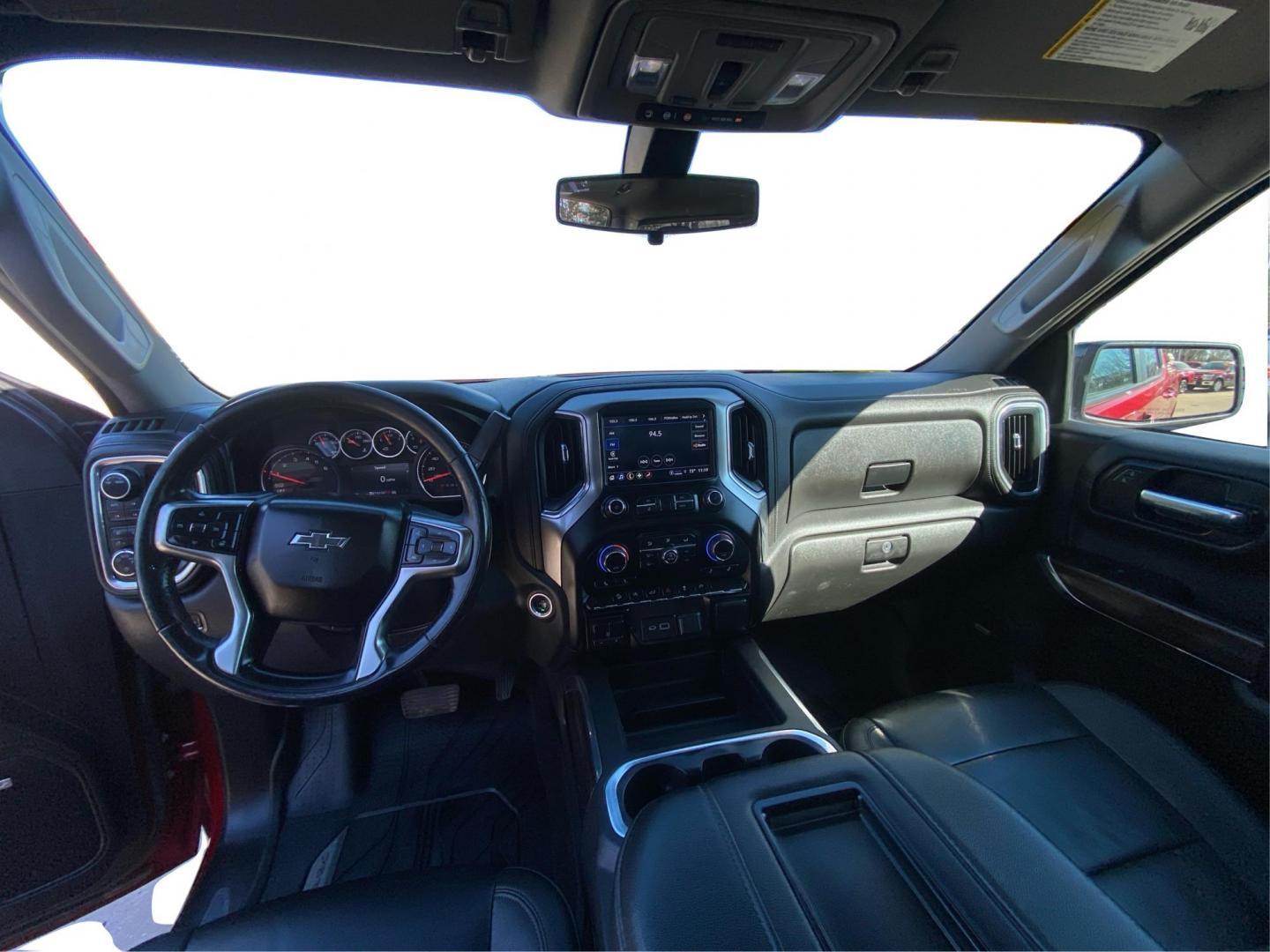 2021 RED CHEVROLET SILVERADO 1500 RST (3GCUYEET0MG) with an 3.0L engine, Automatic transmission, located at 908 SE 14th Street, Des Moines, IA, 50317, (515) 281-0330, 41.580303, -93.597046 - Photo#21