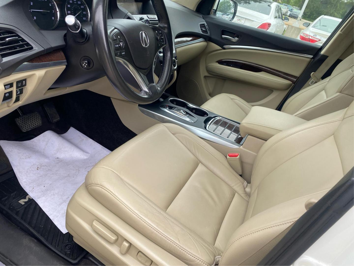 2017 WHITE ACURA MDX TECHNOLOGY (5FRYD4H55HB) with an 3.5L engine, Automatic transmission, located at 908 SE 14th Street, Des Moines, IA, 50317, (515) 281-0330, 41.580303, -93.597046 - Photo#8