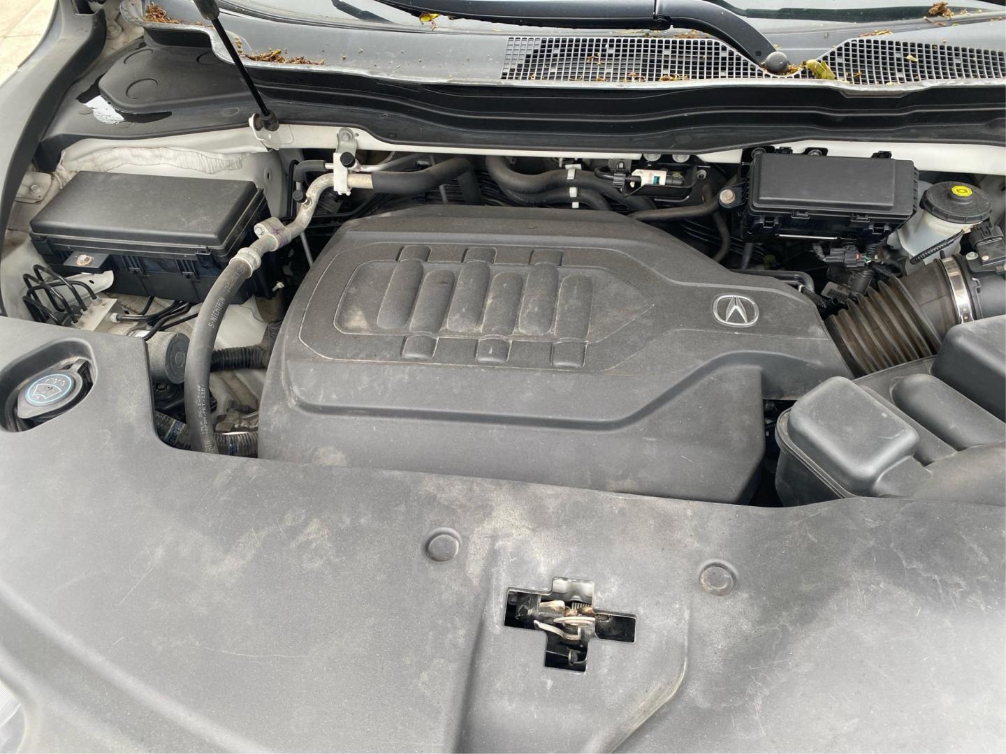 2017 WHITE ACURA MDX TECHNOLOGY (5FRYD4H55HB) with an 3.5L engine, Automatic transmission, located at 908 SE 14th Street, Des Moines, IA, 50317, (515) 281-0330, 41.580303, -93.597046 - Photo#10