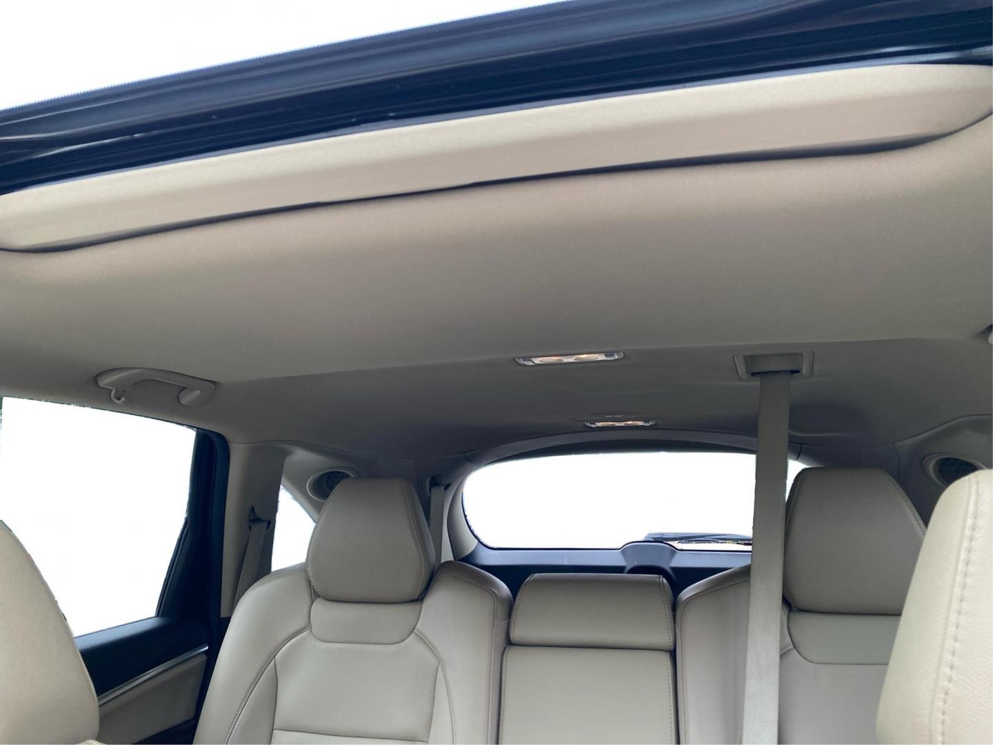 2017 WHITE ACURA MDX TECHNOLOGY (5FRYD4H55HB) with an 3.5L engine, Automatic transmission, located at 908 SE 14th Street, Des Moines, IA, 50317, (515) 281-0330, 41.580303, -93.597046 - Photo#14