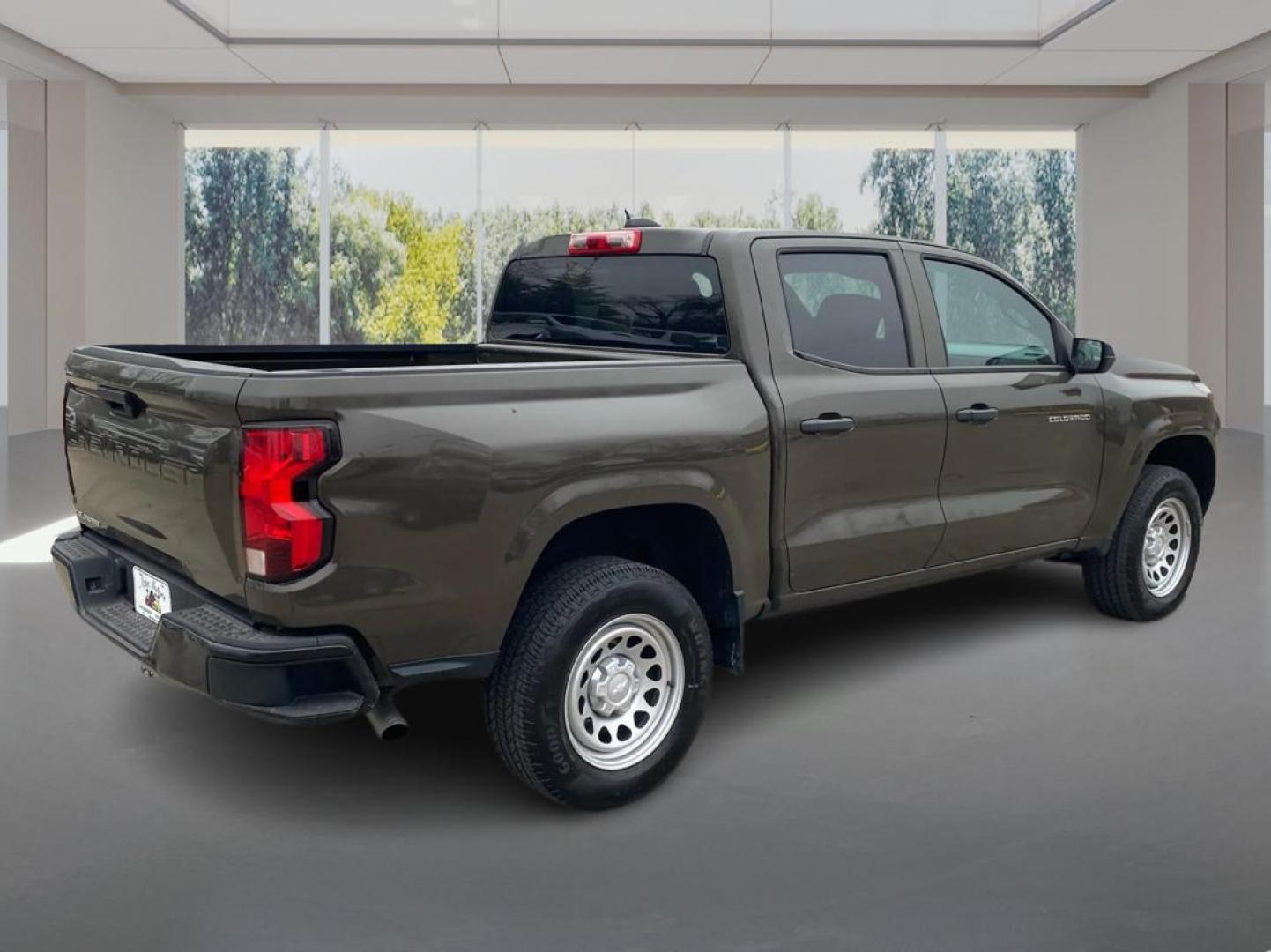 2024 BROWN CHEVROLET COLORADO (1GCGSBEC3R1) with an 2.7L engine, Automatic transmission, located at 908 SE 14th Street, Des Moines, IA, 50317, (515) 281-0330, 41.580303, -93.597046 - Photo#2