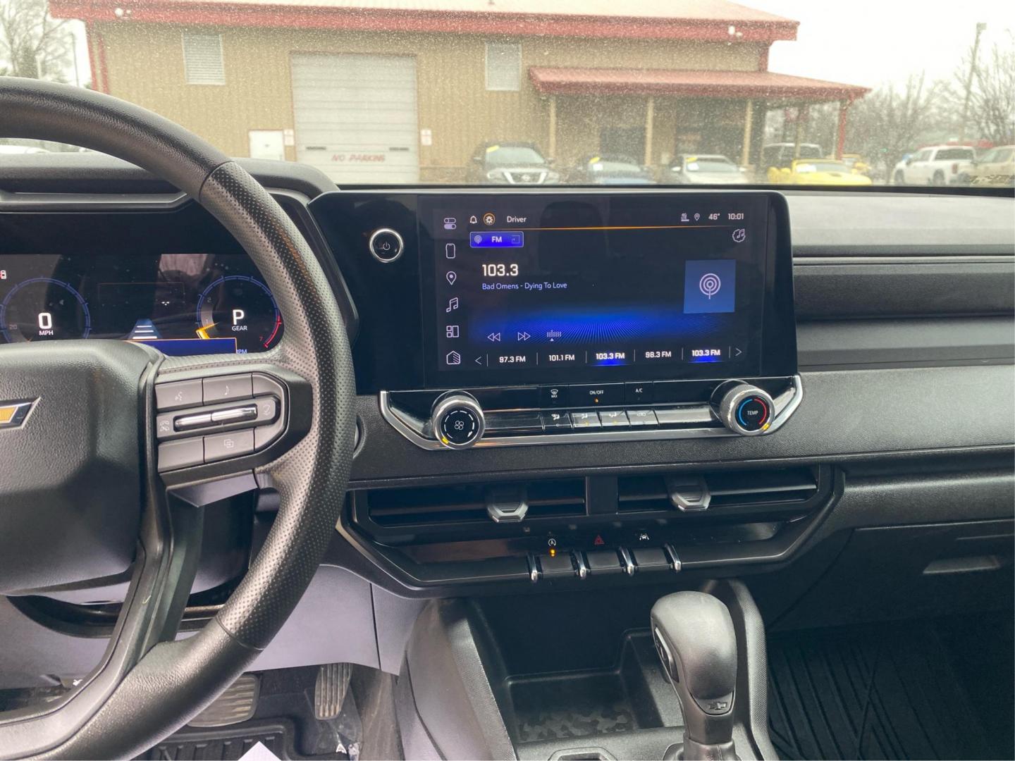 2024 BROWN CHEVROLET COLORADO (1GCGSBEC3R1) with an 2.7L engine, Automatic transmission, located at 908 SE 14th Street, Des Moines, IA, 50317, (515) 281-0330, 41.580303, -93.597046 - Photo#12