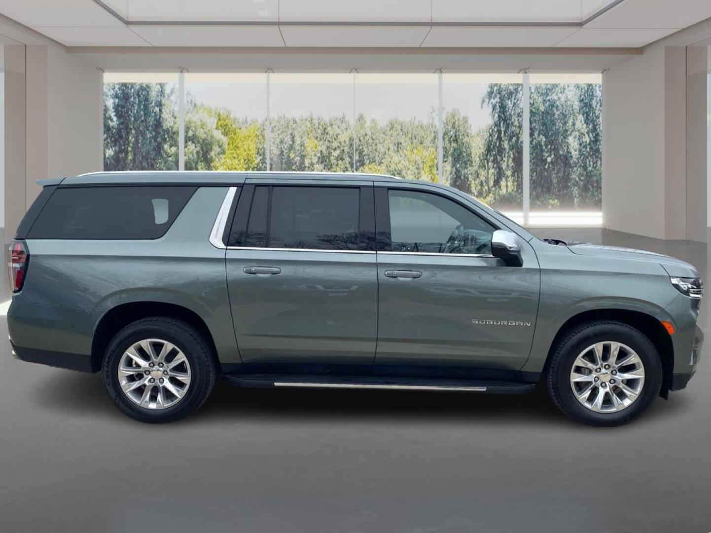 2023 GREEN CHEVROLET SUBURBAN 1500 PREMIER (1GNSCFKD4PR) with an 5.3L engine, Automatic transmission, located at 908 SE 14th Street, Des Moines, IA, 50317, (515) 281-0330, 41.580303, -93.597046- Photo#1