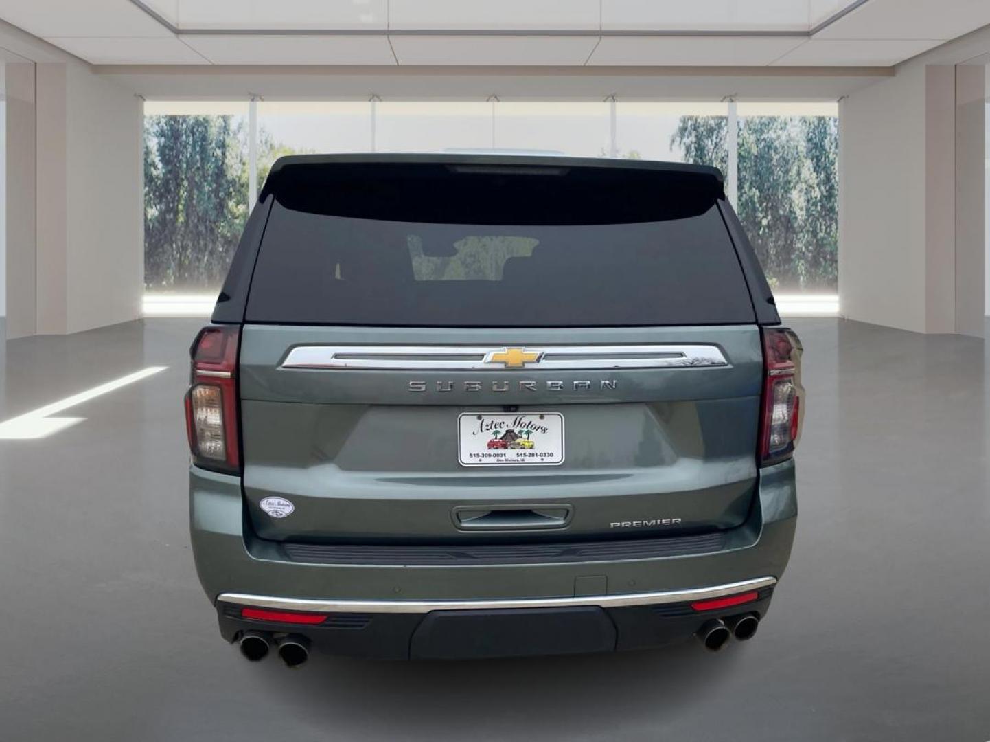 2023 GREEN CHEVROLET SUBURBAN 1500 PREMIER (1GNSCFKD4PR) with an 5.3L engine, Automatic transmission, located at 908 SE 14th Street, Des Moines, IA, 50317, (515) 281-0330, 41.580303, -93.597046- Photo#3