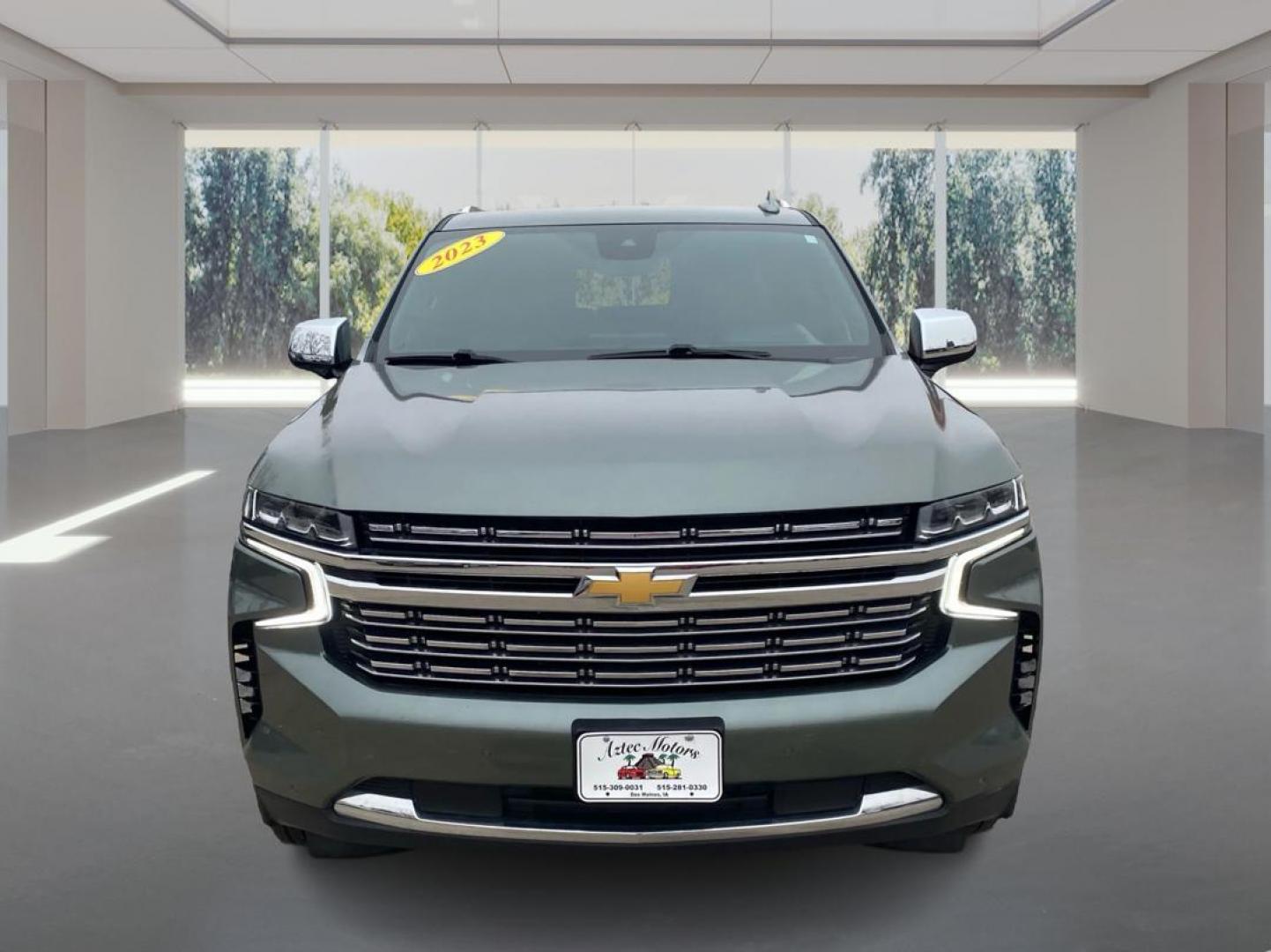 2023 GREEN CHEVROLET SUBURBAN 1500 PREMIER (1GNSCFKD4PR) with an 5.3L engine, Automatic transmission, located at 908 SE 14th Street, Des Moines, IA, 50317, (515) 281-0330, 41.580303, -93.597046- Photo#6