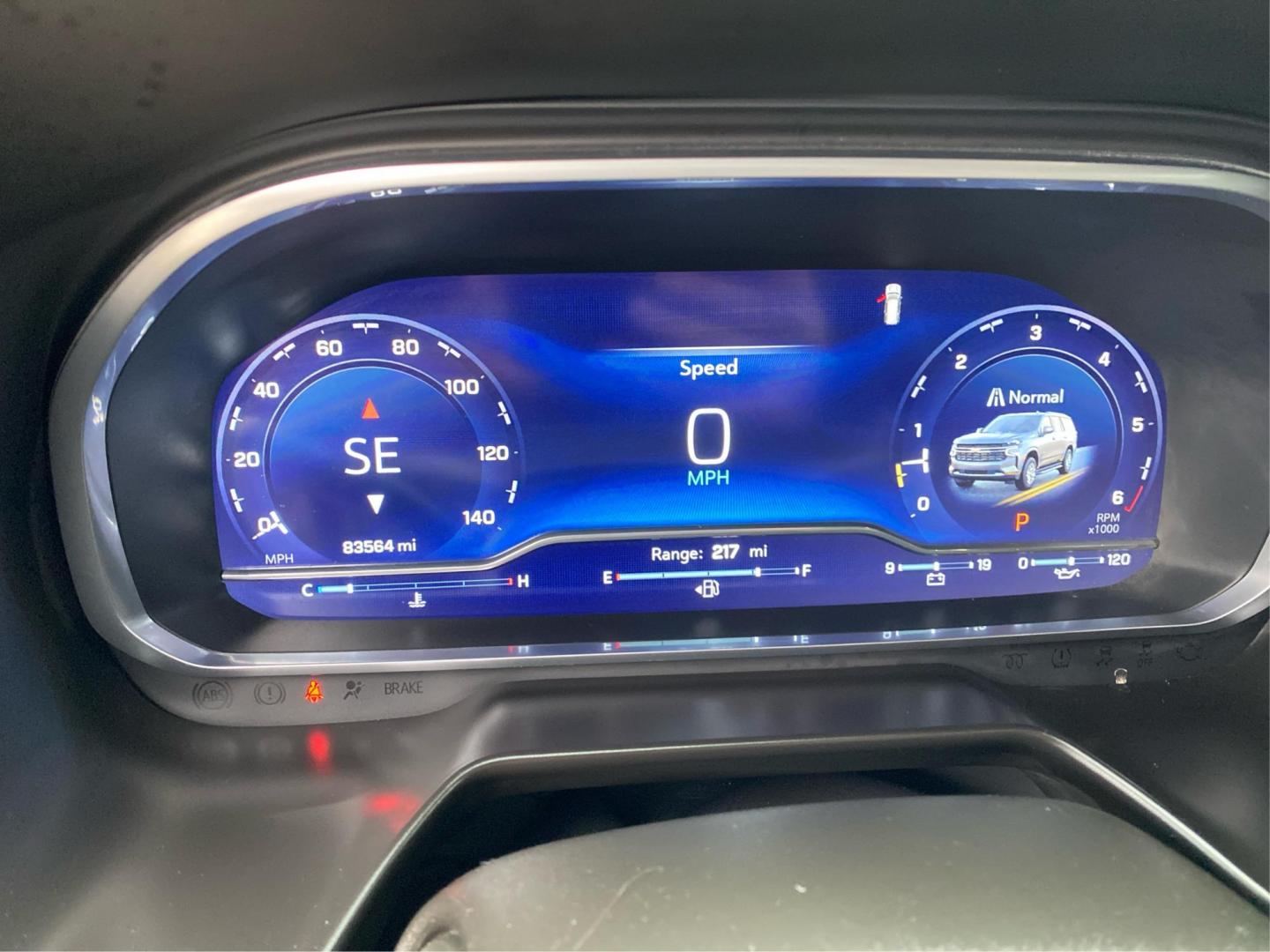 2023 GREEN CHEVROLET SUBURBAN 1500 PREMIER (1GNSCFKD4PR) with an 5.3L engine, Automatic transmission, located at 908 SE 14th Street, Des Moines, IA, 50317, (515) 281-0330, 41.580303, -93.597046- Photo#15