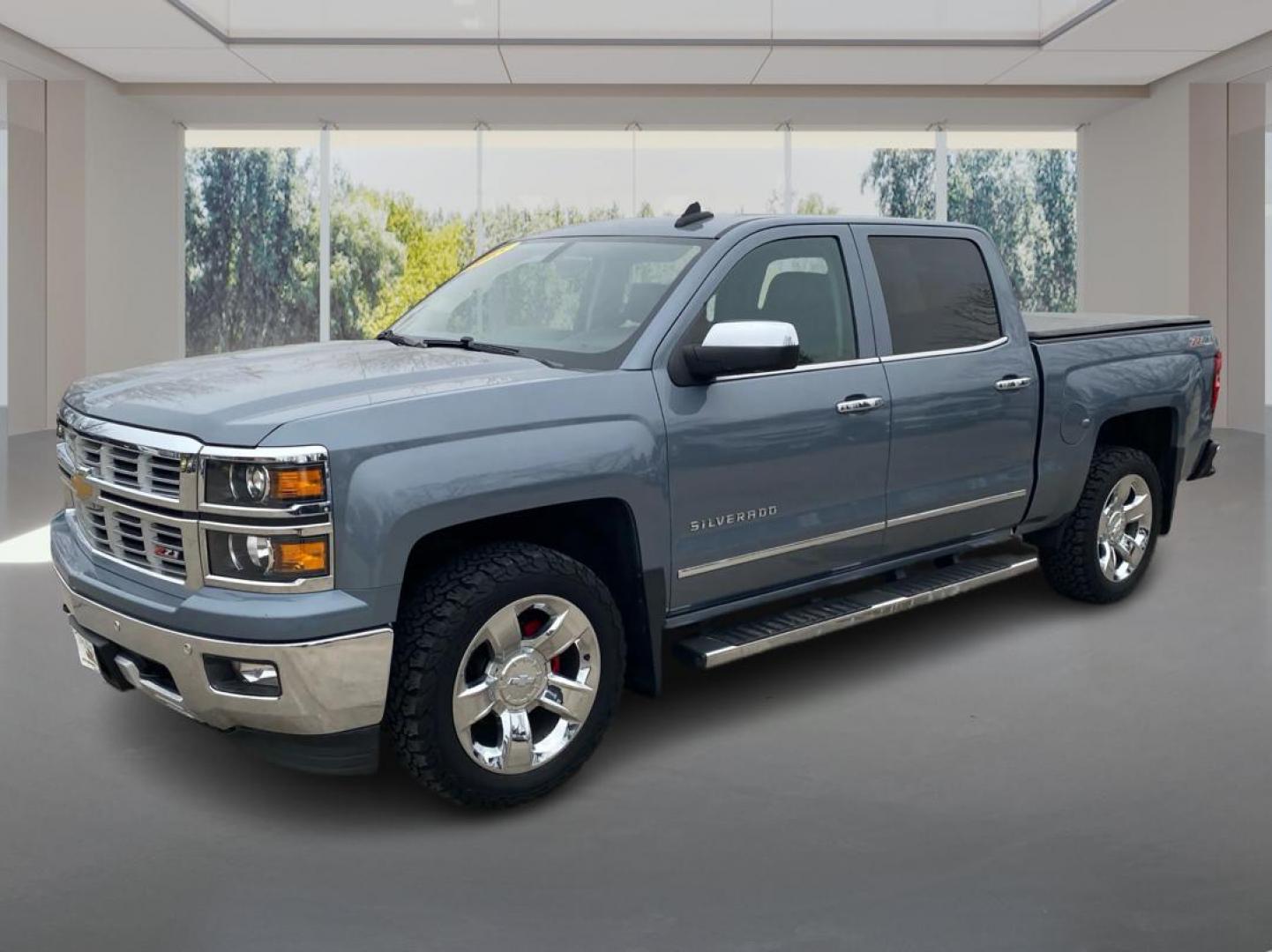 2015 BLUE CHEVROLET SILVERADO 1500 LTZ (3GCUKSEC2FG) with an 5.3L engine, Automatic transmission, located at 908 SE 14th Street, Des Moines, IA, 50317, (515) 281-0330, 41.580303, -93.597046 - Photo#7