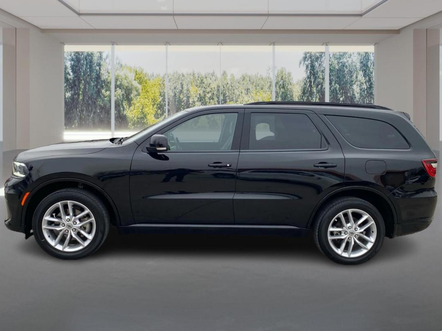 2023 BLACK DODGE DURANGO GT (1C4RDJDG6PC) with an 3.6L engine, Automatic transmission, located at 908 SE 14th Street, Des Moines, IA, 50317, (515) 281-0330, 41.580303, -93.597046 - Photo#5
