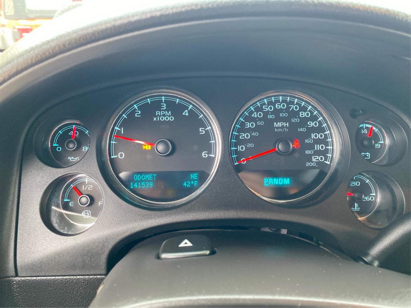 2013 BLACK GMC YUKON DENALI (1GKS2EEF4DR) with an 6.2L engine, Automatic transmission, located at 908 SE 14th Street, Des Moines, IA, 50317, (515) 281-0330, 41.580303, -93.597046 - Photo#15