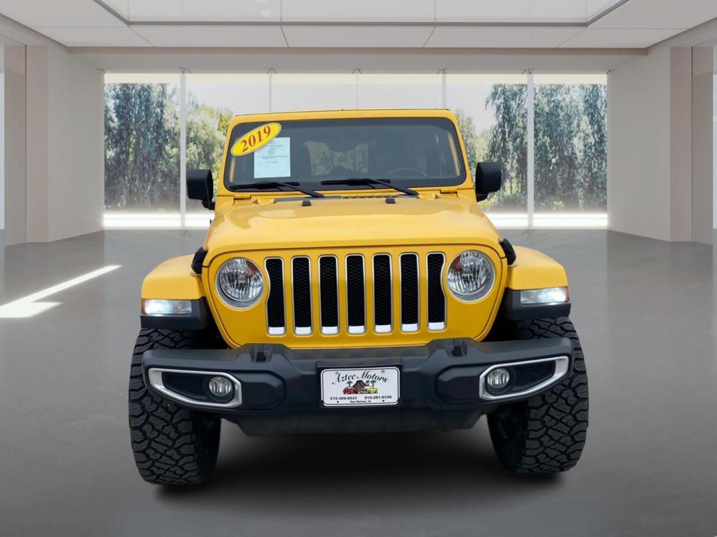 2019 YELLOW JEEP WRANGLER UNLIMI SAHARA (1C4HJXEG3KW) with an 3.6L engine, Automatic transmission, located at 908 SE 14th Street, Des Moines, IA, 50317, (515) 281-0330, 41.580303, -93.597046 - Photo#6