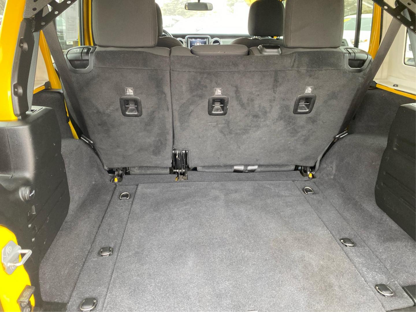 2019 YELLOW JEEP WRANGLER UNLIMI SAHARA (1C4HJXEG3KW) with an 3.6L engine, Automatic transmission, located at 908 SE 14th Street, Des Moines, IA, 50317, (515) 281-0330, 41.580303, -93.597046 - Photo#12