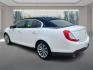 2014 WHITE LINCOLN MKS (1LNHL9EK6EG) with an 3.7L engine, Automatic transmission, located at 908 SE 14th Street, Des Moines, IA, 50317, (515) 281-0330, 41.580303, -93.597046 - Photo#4