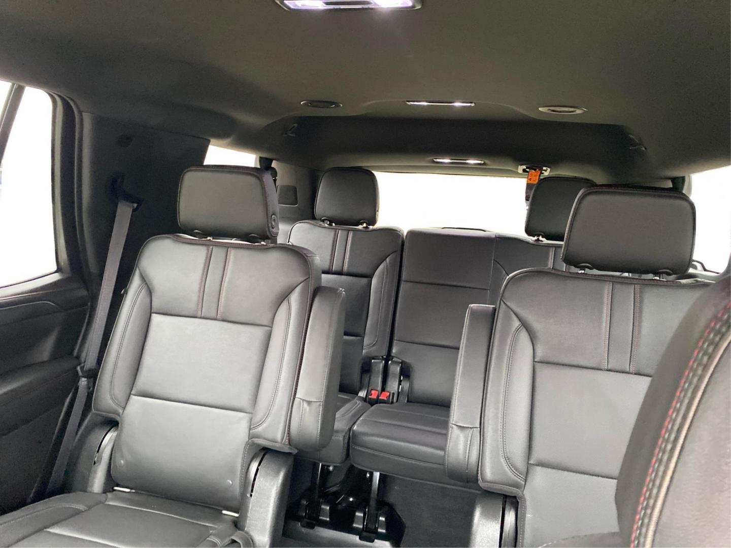 2022 BLACK CHEVROLET TAHOE RST (1GNSKRKD3NR) with an 5.3L engine, Automatic transmission, located at 908 SE 14th Street, Des Moines, IA, 50317, (515) 281-0330, 41.580303, -93.597046 - Photo#14