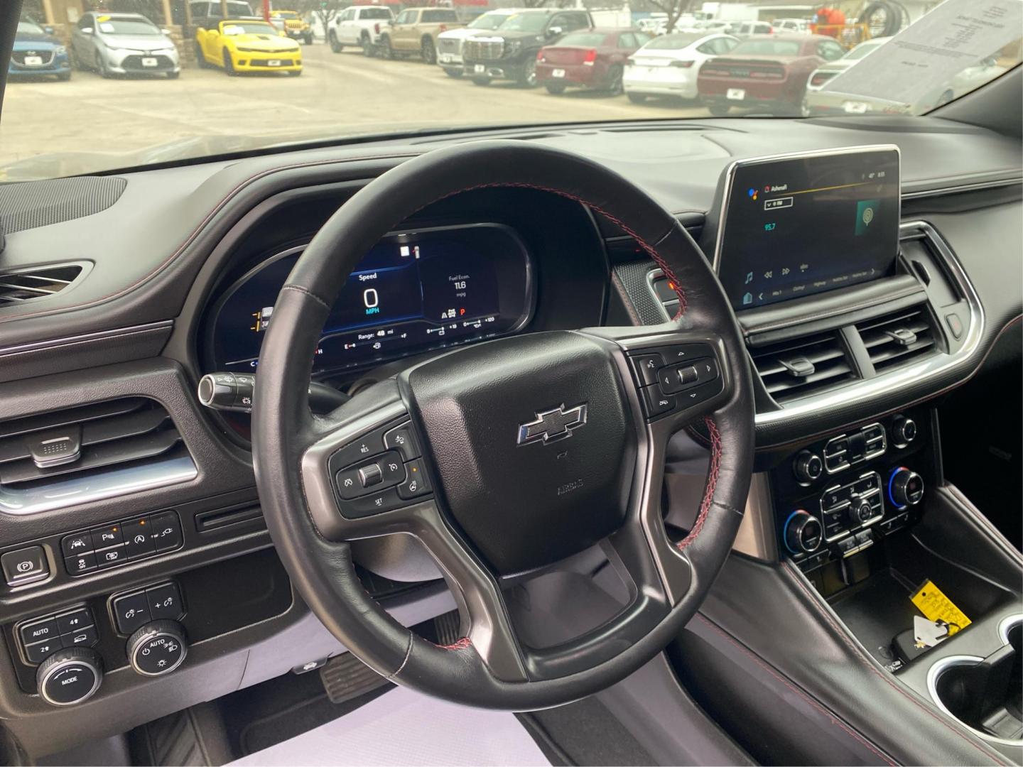 2022 BLACK CHEVROLET TAHOE RST (1GNSKRKD3NR) with an 5.3L engine, Automatic transmission, located at 908 SE 14th Street, Des Moines, IA, 50317, (515) 281-0330, 41.580303, -93.597046 - Photo#16