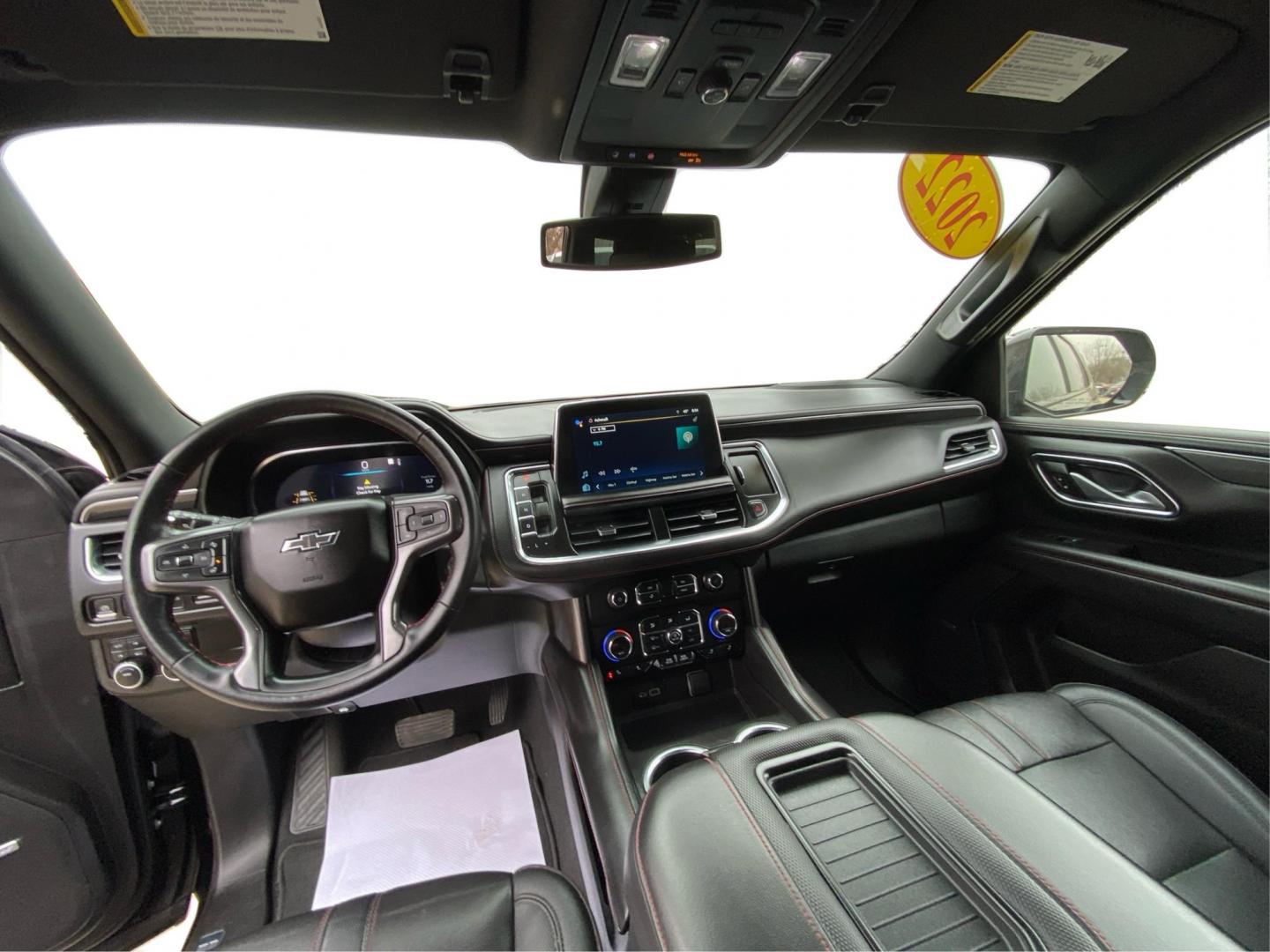 2022 BLACK CHEVROLET TAHOE RST (1GNSKRKD3NR) with an 5.3L engine, Automatic transmission, located at 908 SE 14th Street, Des Moines, IA, 50317, (515) 281-0330, 41.580303, -93.597046 - Photo#22