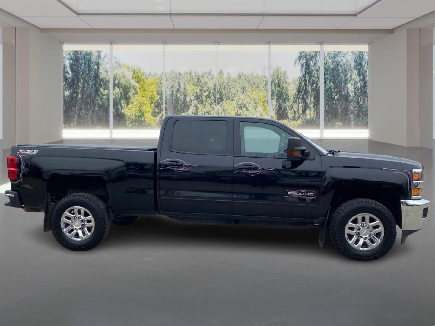 2015 BLACK CHEVROLET SILVERADO 2500 HEAVY DUTY LT (1GC1KVEG2FF) with an 6.0L engine, Automatic transmission, located at 908 SE 14th Street, Des Moines, IA, 50317, (515) 281-0330, 41.580303, -93.597046 - Photo#1