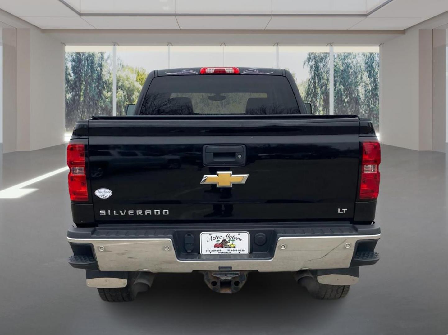 2015 BLACK CHEVROLET SILVERADO 2500 HEAVY DUTY LT (1GC1KVEG2FF) with an 6.0L engine, Automatic transmission, located at 908 SE 14th Street, Des Moines, IA, 50317, (515) 281-0330, 41.580303, -93.597046 - Photo#3