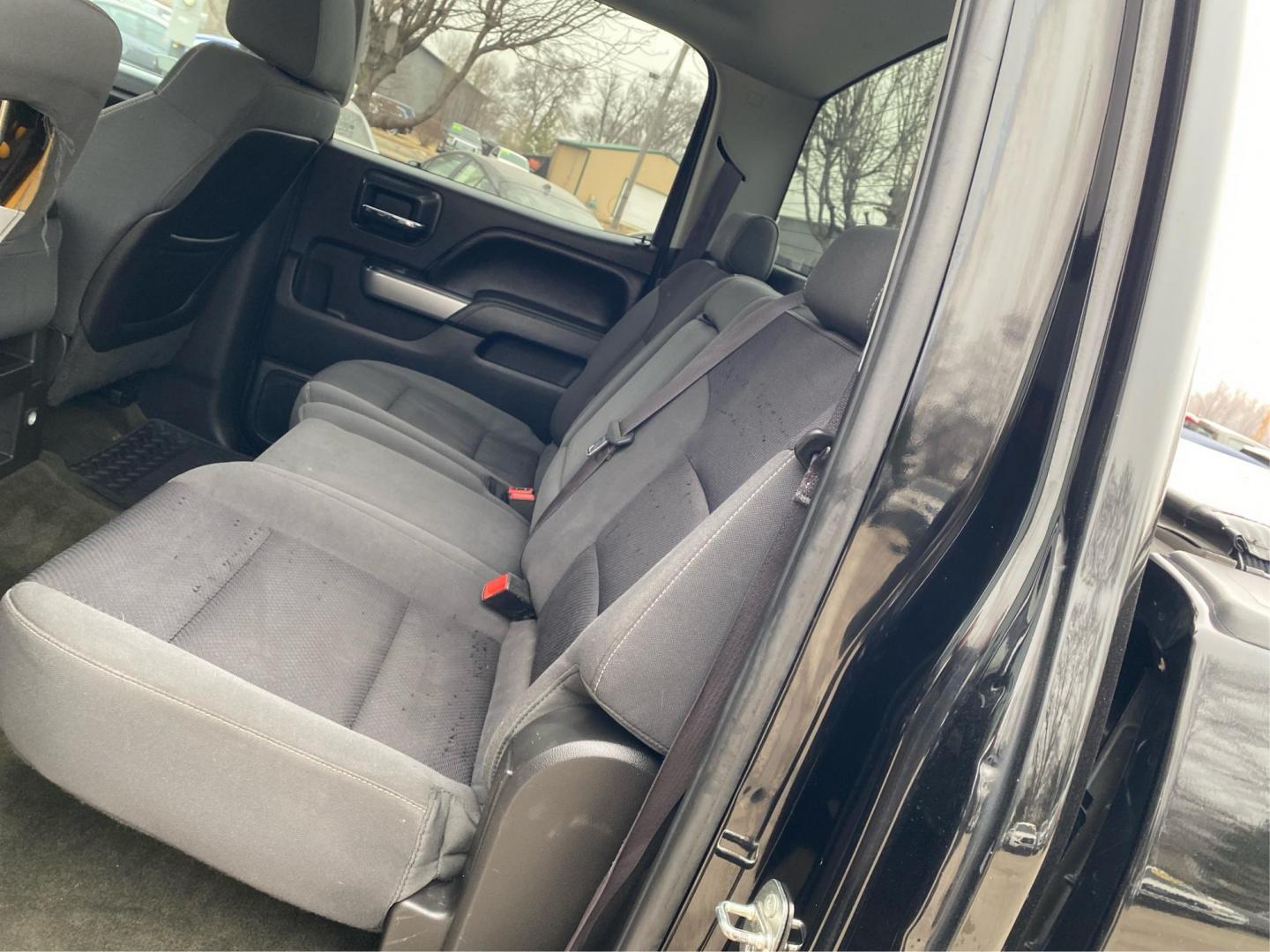 2015 BLACK CHEVROLET SILVERADO 2500 HEAVY DUTY LT (1GC1KVEG2FF) with an 6.0L engine, Automatic transmission, located at 908 SE 14th Street, Des Moines, IA, 50317, (515) 281-0330, 41.580303, -93.597046 - Photo#9