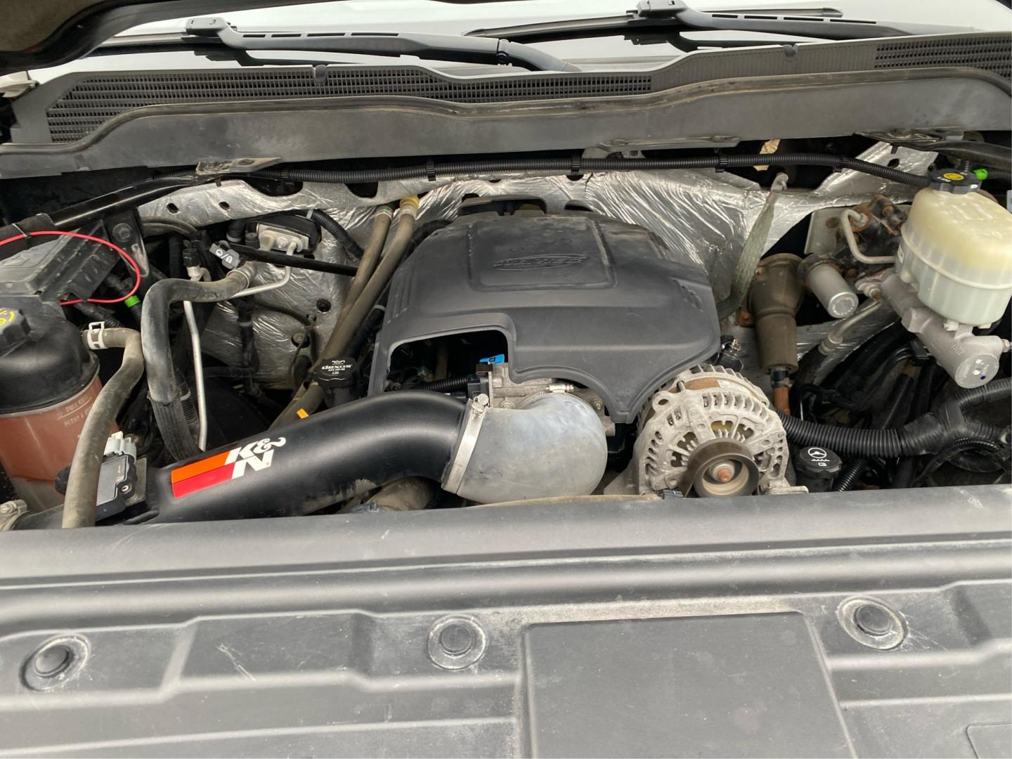 2015 BLACK CHEVROLET SILVERADO 2500 HEAVY DUTY LT (1GC1KVEG2FF) with an 6.0L engine, Automatic transmission, located at 908 SE 14th Street, Des Moines, IA, 50317, (515) 281-0330, 41.580303, -93.597046 - Photo#10