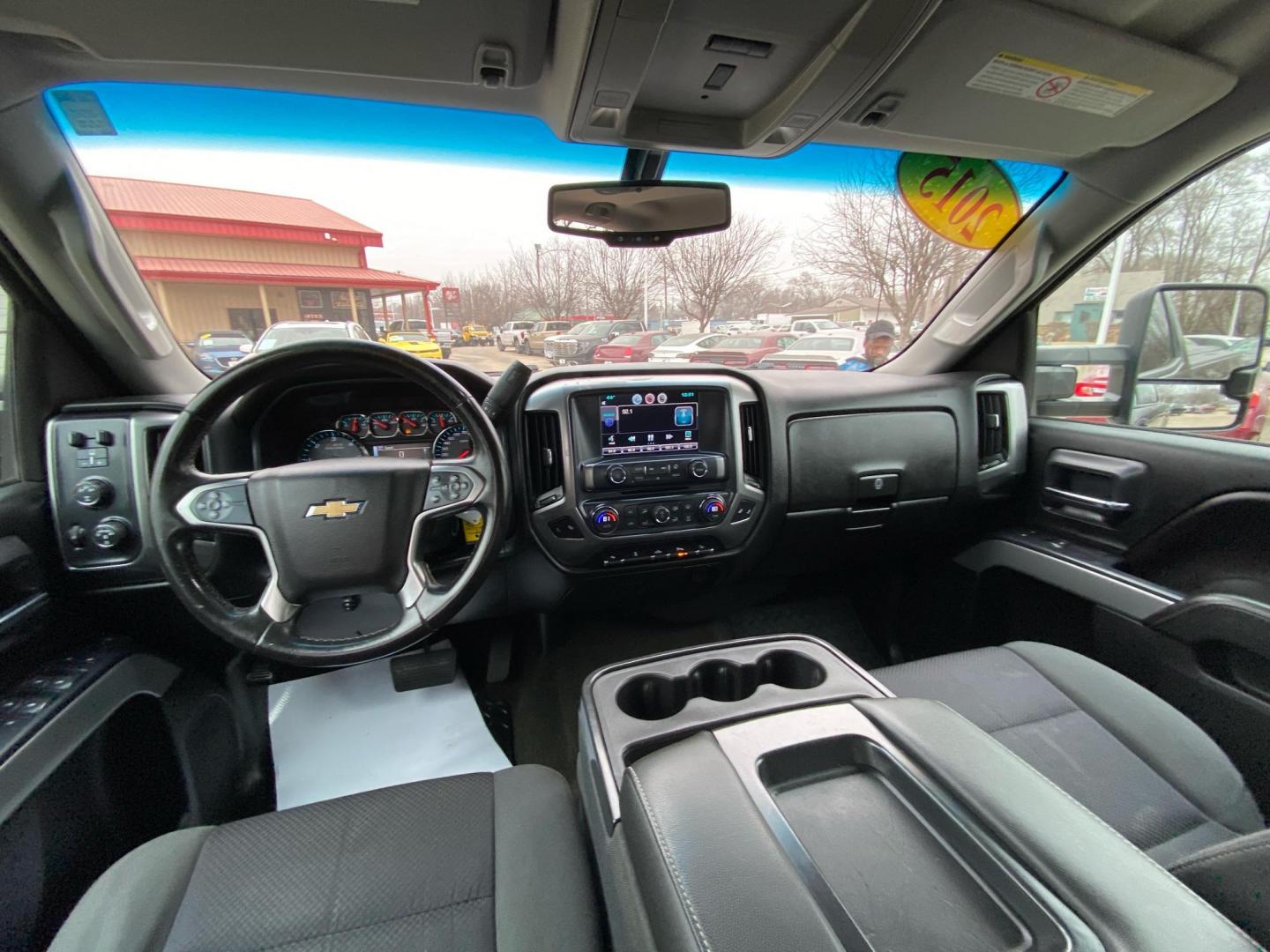 2015 BLACK CHEVROLET SILVERADO 2500 HEAVY DUTY LT (1GC1KVEG2FF) with an 6.0L engine, Automatic transmission, located at 908 SE 14th Street, Des Moines, IA, 50317, (515) 281-0330, 41.580303, -93.597046 - Photo#20