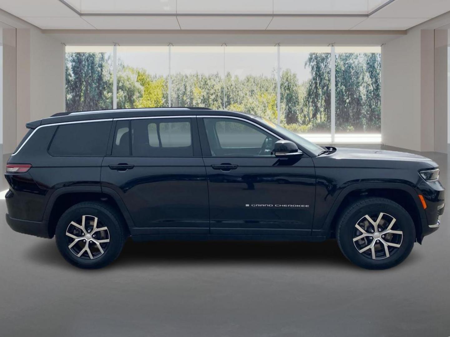 2023 BLACK JEEP GRAND CHEROKEE L LIMITED (1C4RJKBG3P8) with an 3.6L engine, Automatic transmission, located at 908 SE 14th Street, Des Moines, IA, 50317, (515) 281-0330, 41.580303, -93.597046 - Photo#1