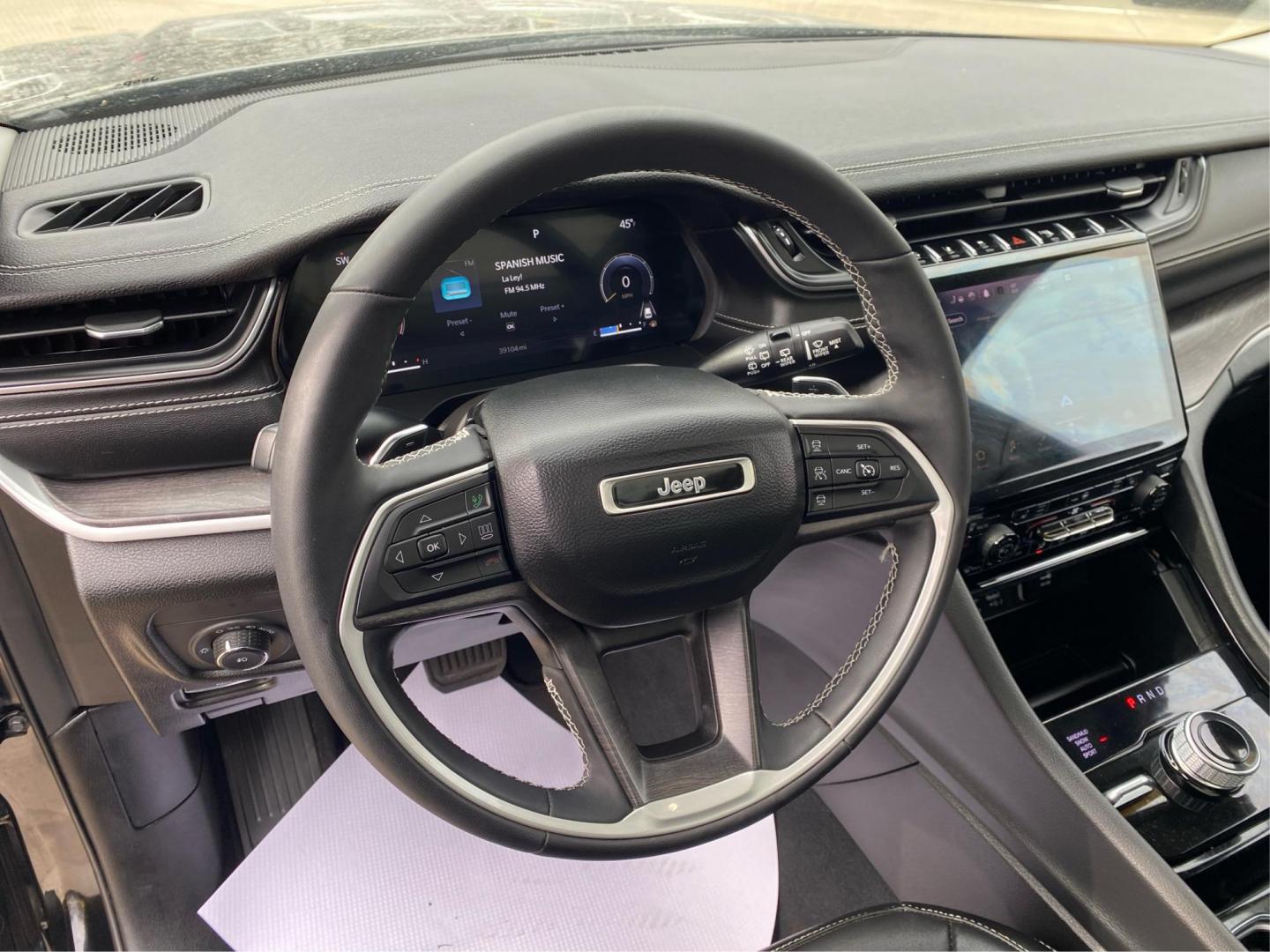 2023 BLACK JEEP GRAND CHEROKEE L LIMITED (1C4RJKBG3P8) with an 3.6L engine, Automatic transmission, located at 908 SE 14th Street, Des Moines, IA, 50317, (515) 281-0330, 41.580303, -93.597046 - Photo#16