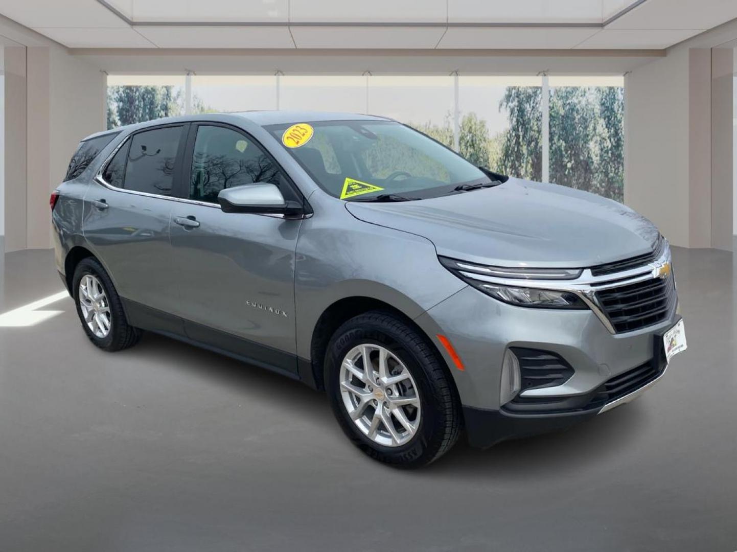 2023 GRAY CHEVROLET EQUINOX LT (3GNAXUEG3PS) with an 1.5L engine, Automatic transmission, located at 908 SE 14th Street, Des Moines, IA, 50317, (515) 281-0330, 41.580303, -93.597046 - Photo#0