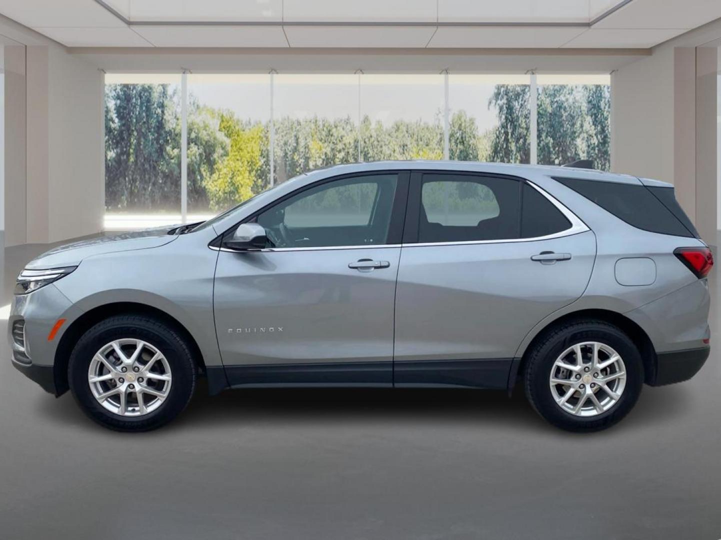 2023 GRAY CHEVROLET EQUINOX LT (3GNAXUEG3PS) with an 1.5L engine, Automatic transmission, located at 908 SE 14th Street, Des Moines, IA, 50317, (515) 281-0330, 41.580303, -93.597046 - Photo#5